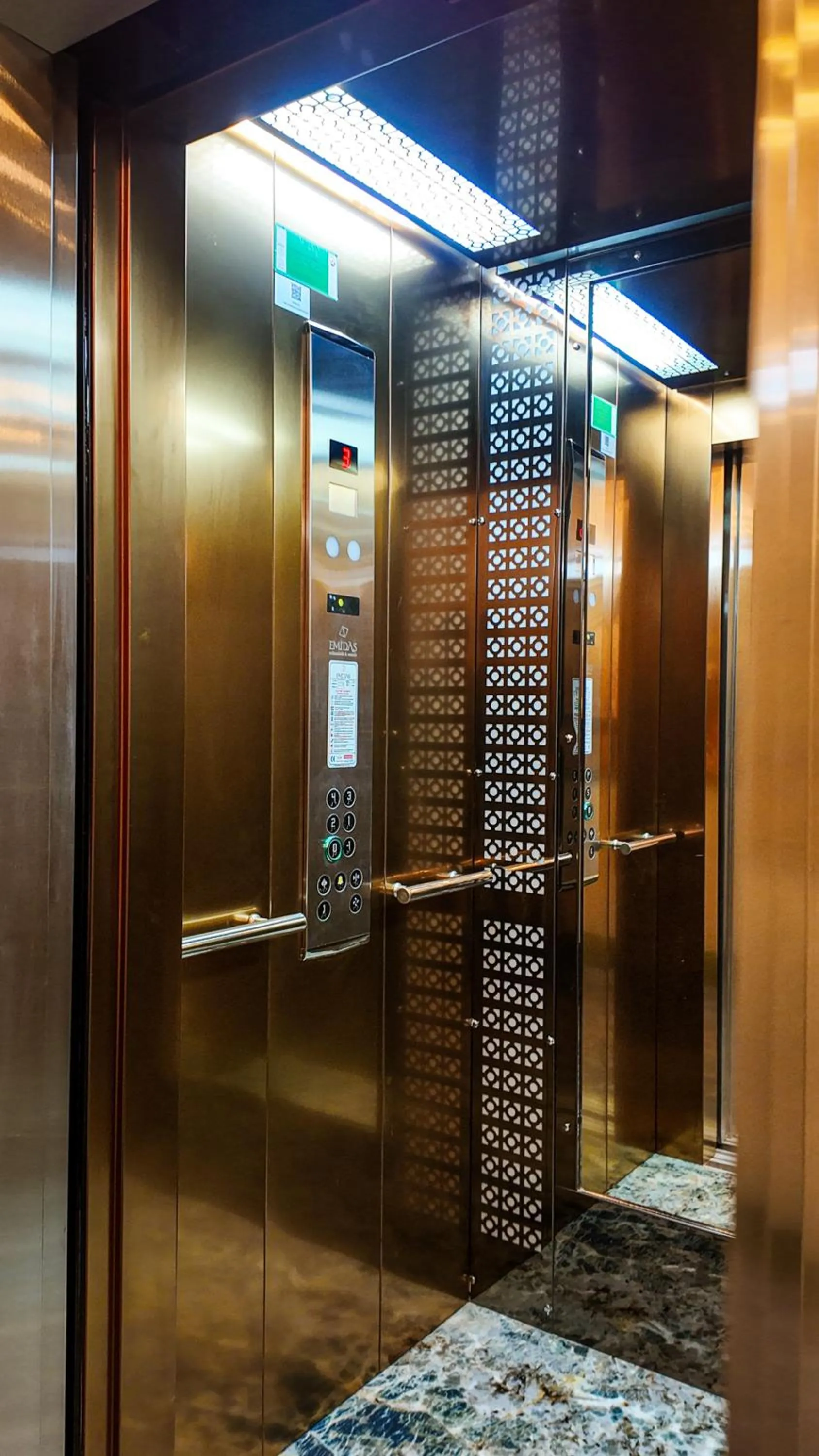 elevator in Emerald Mansion Hotel