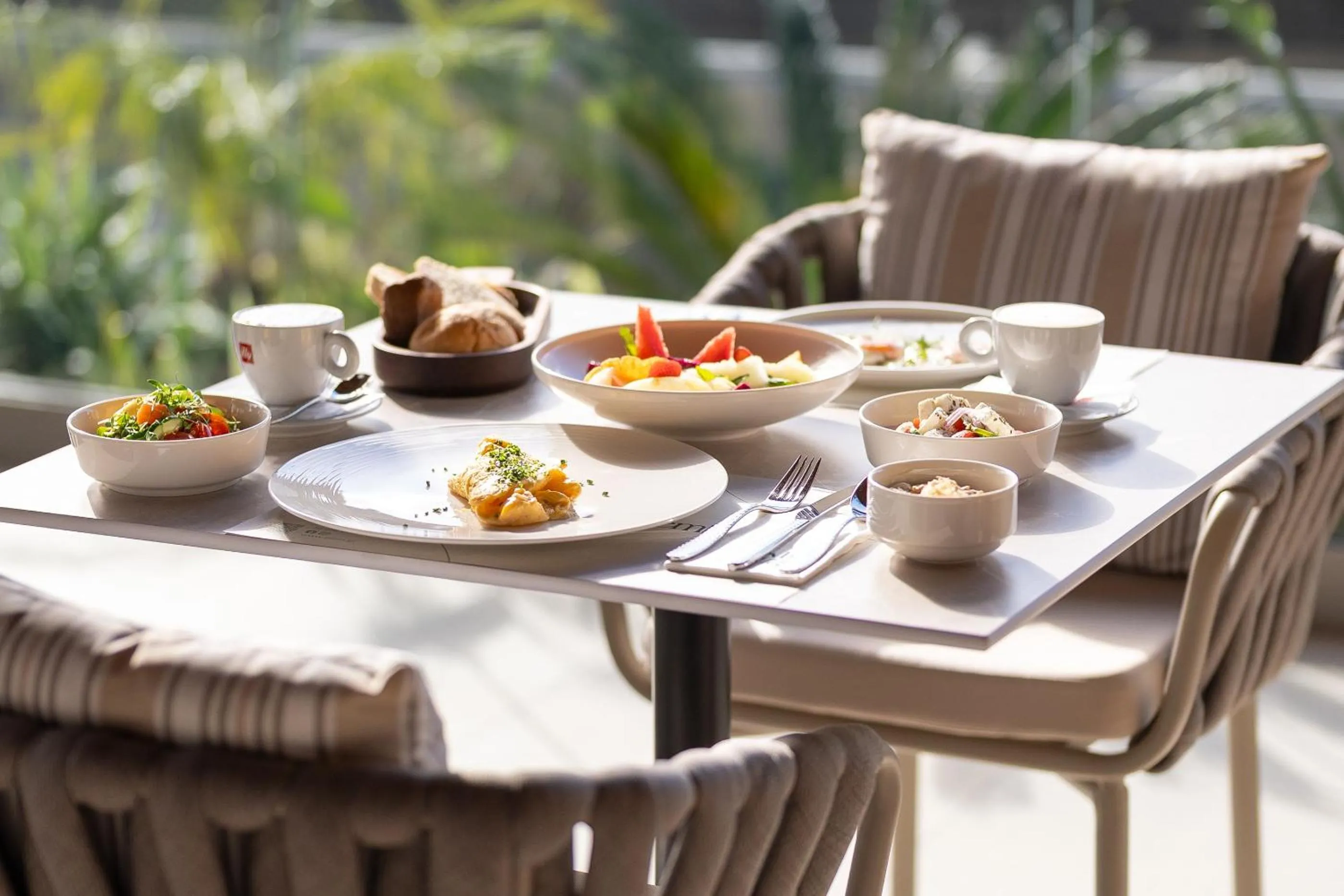 Food and drinks in Alizo Comfort Chic Stay Rhodes - Adults Only