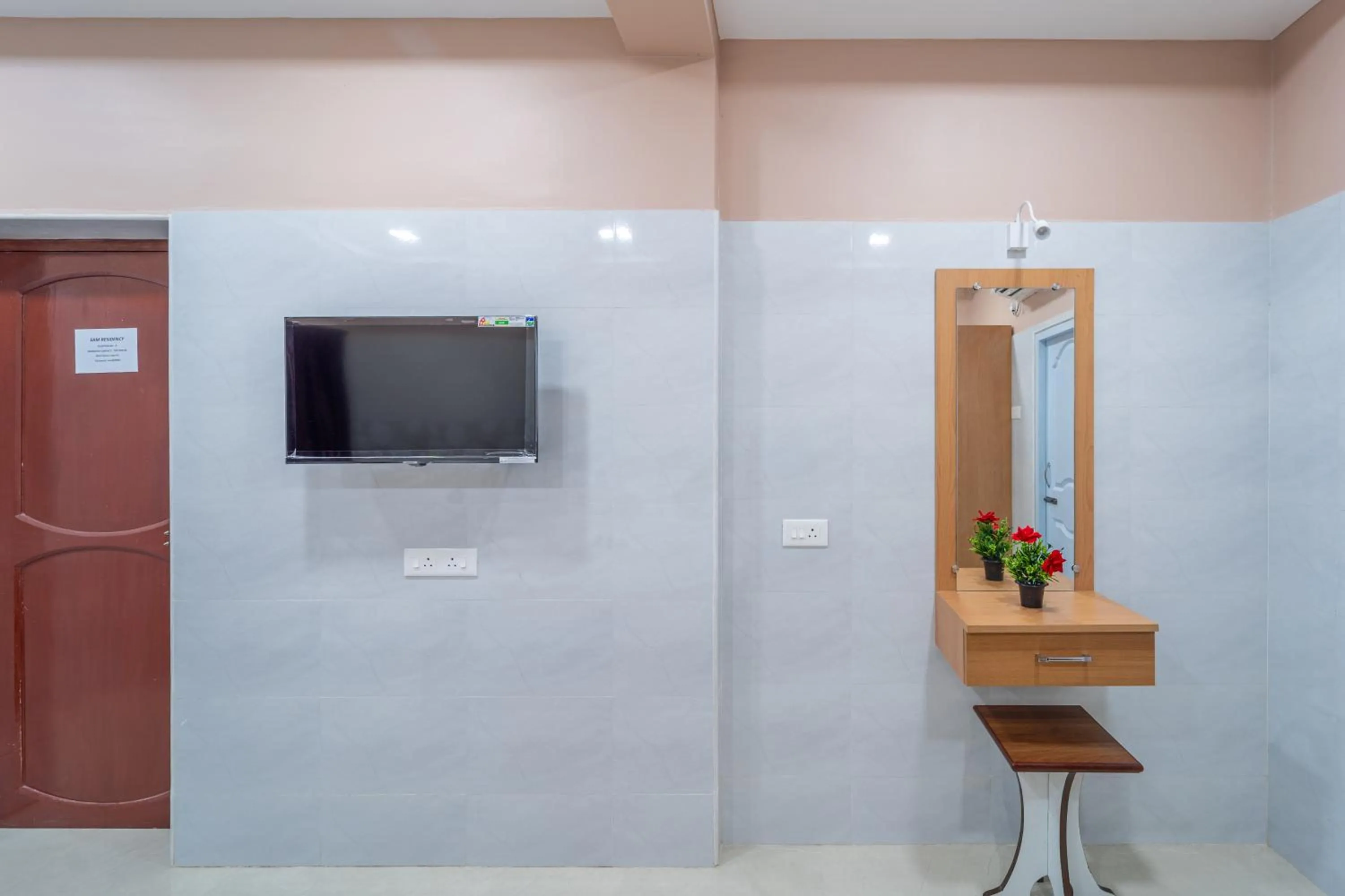 TV and multimedia in Sam Residency