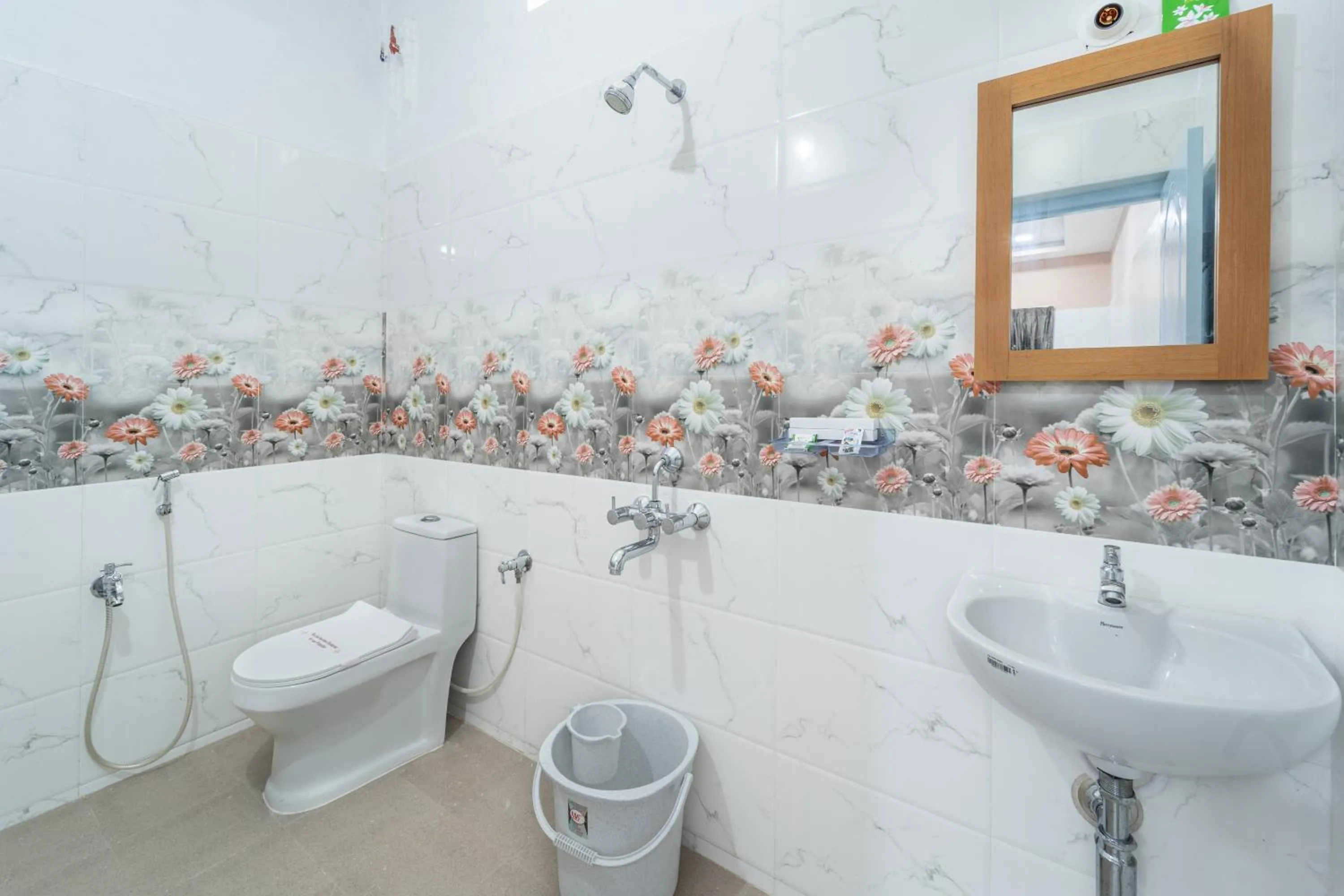 Shower in Sam Residency
