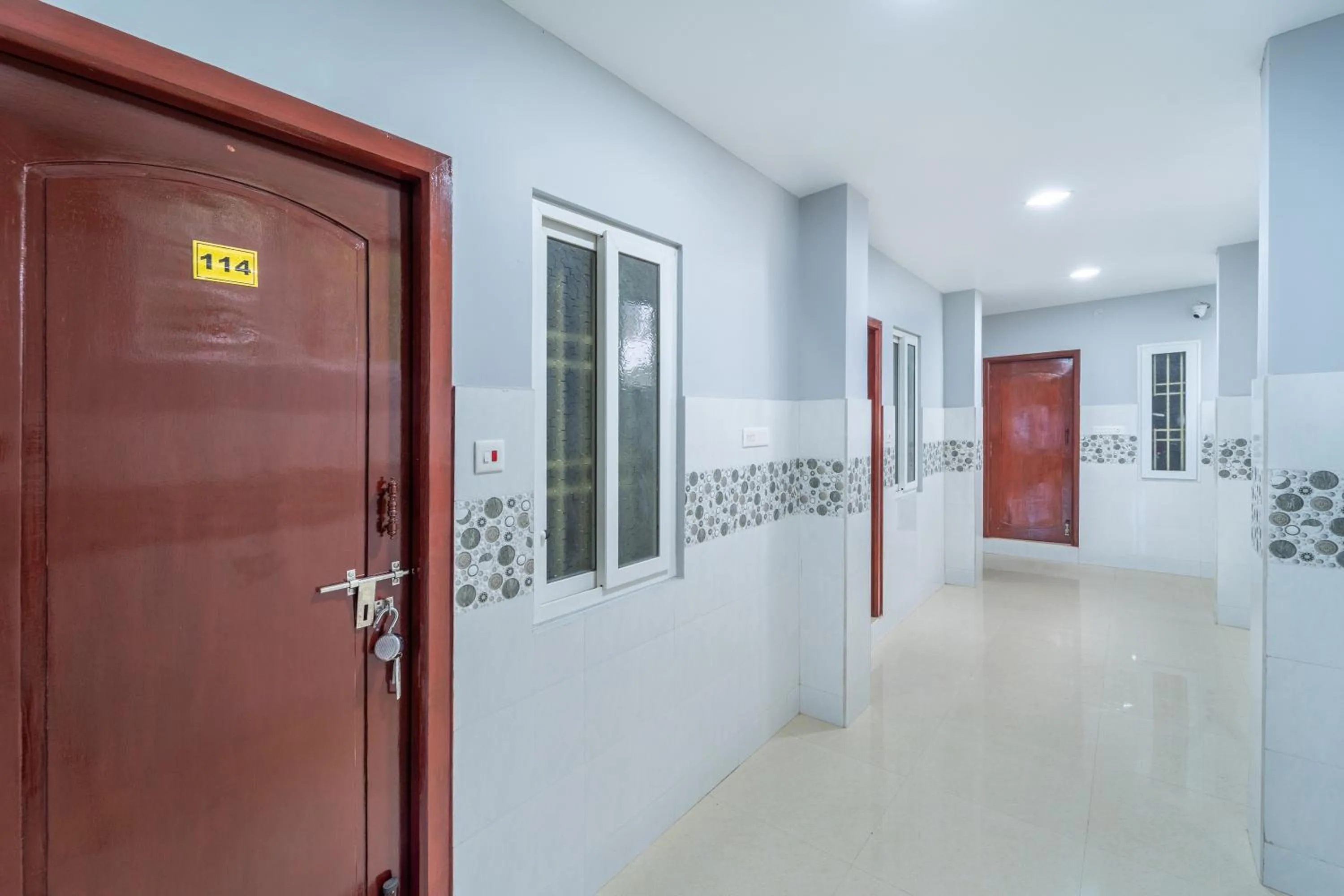 Area and facilities in Sam Residency