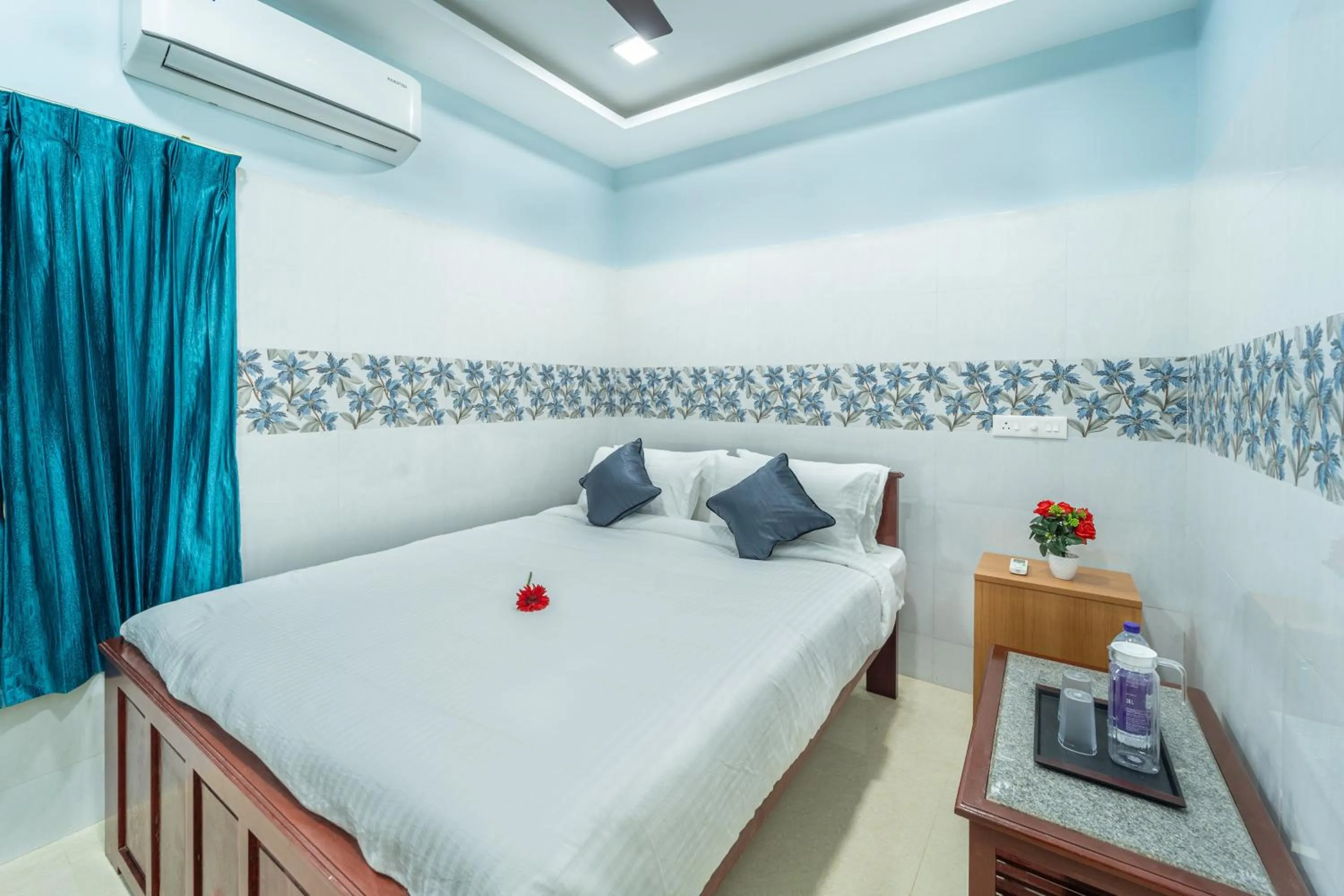 Bedroom, Bed in Sam Residency