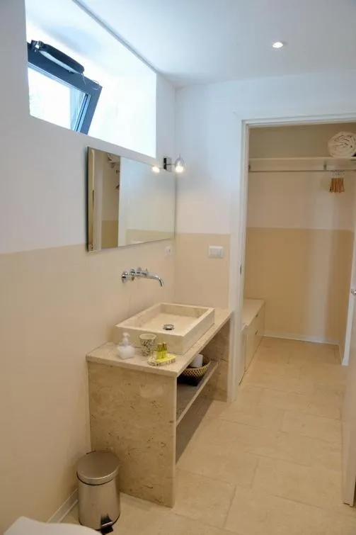Bathroom in Masseria Palane