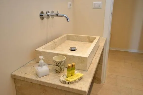 Bathroom in Masseria Palane
