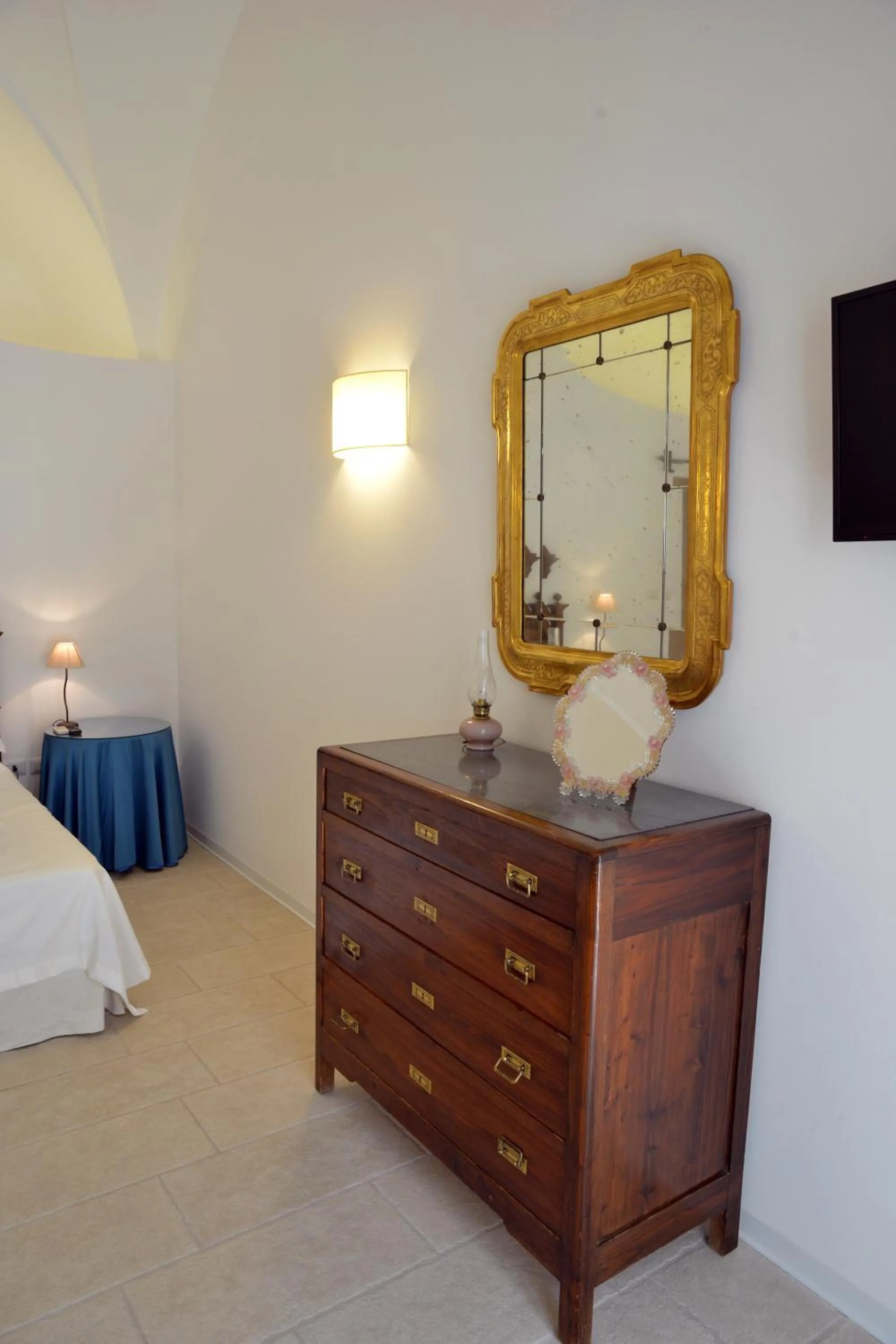 Decorative detail in Masseria Palane