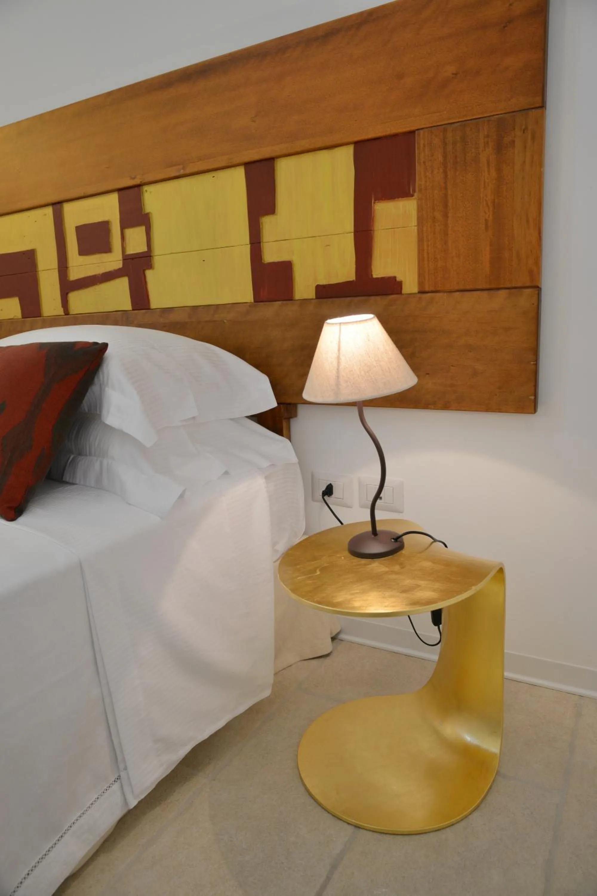 Decorative detail, Bed in Masseria Palane