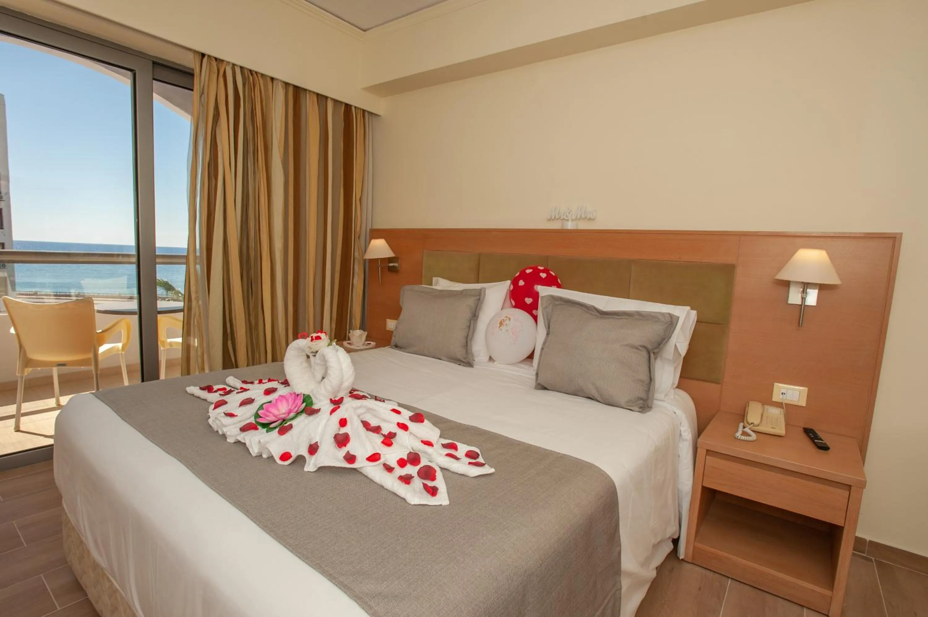 Bedroom, Bed in Rhodos Horizon Marina - Adults Only