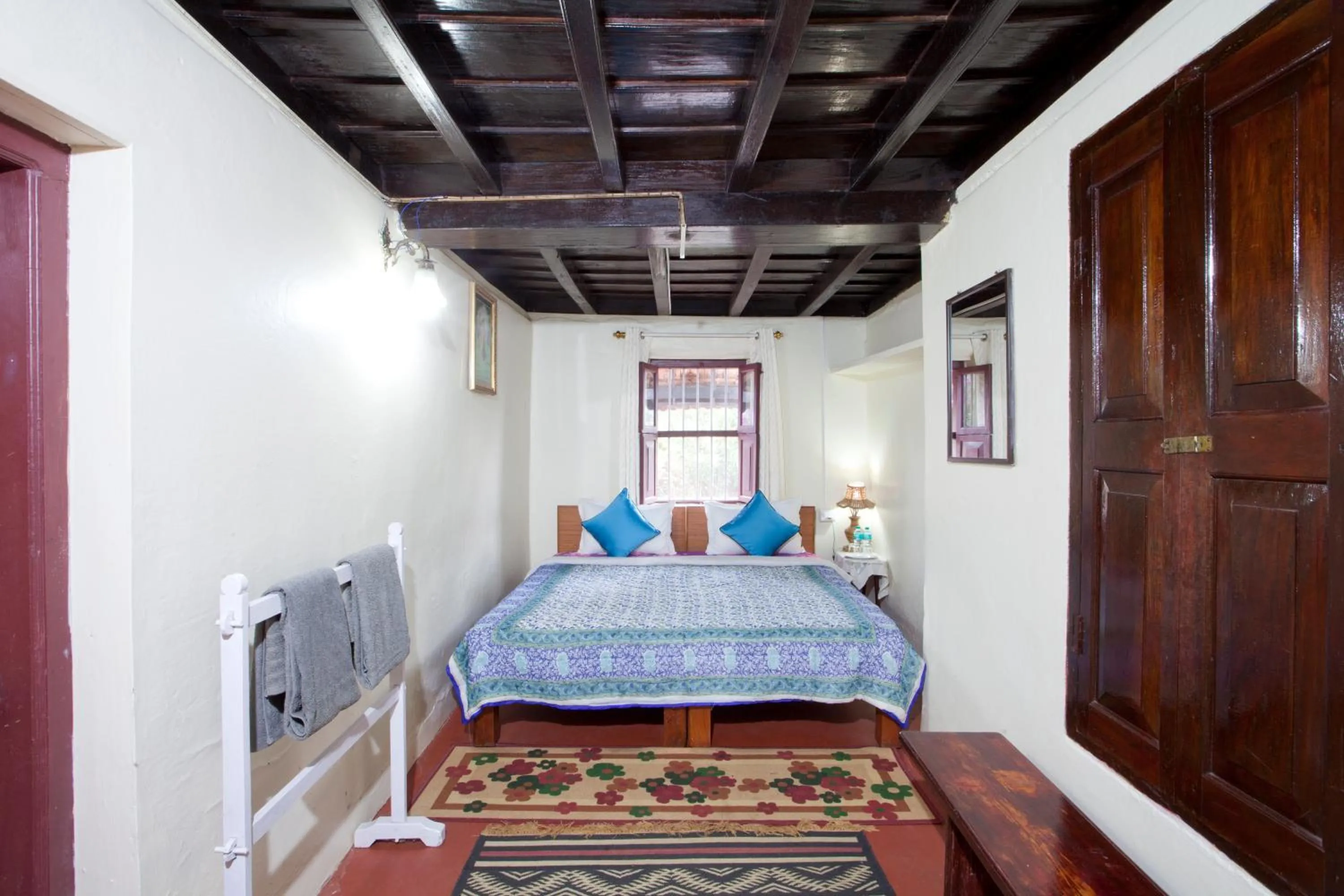 Bed in The Blue Mountains Estate Stay