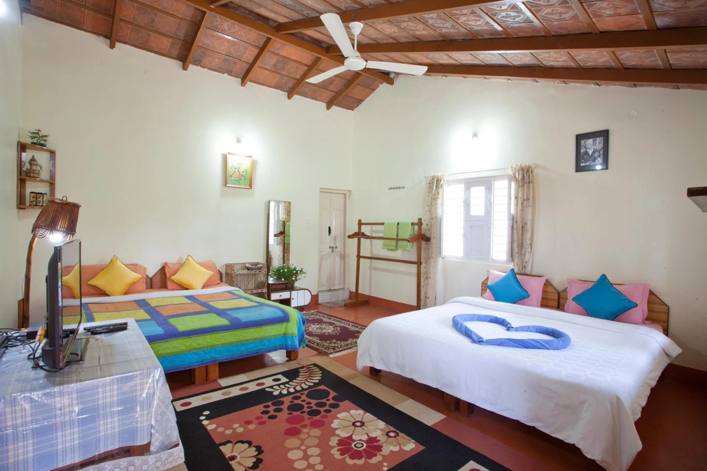 Bed in The Blue Mountains Estate Stay