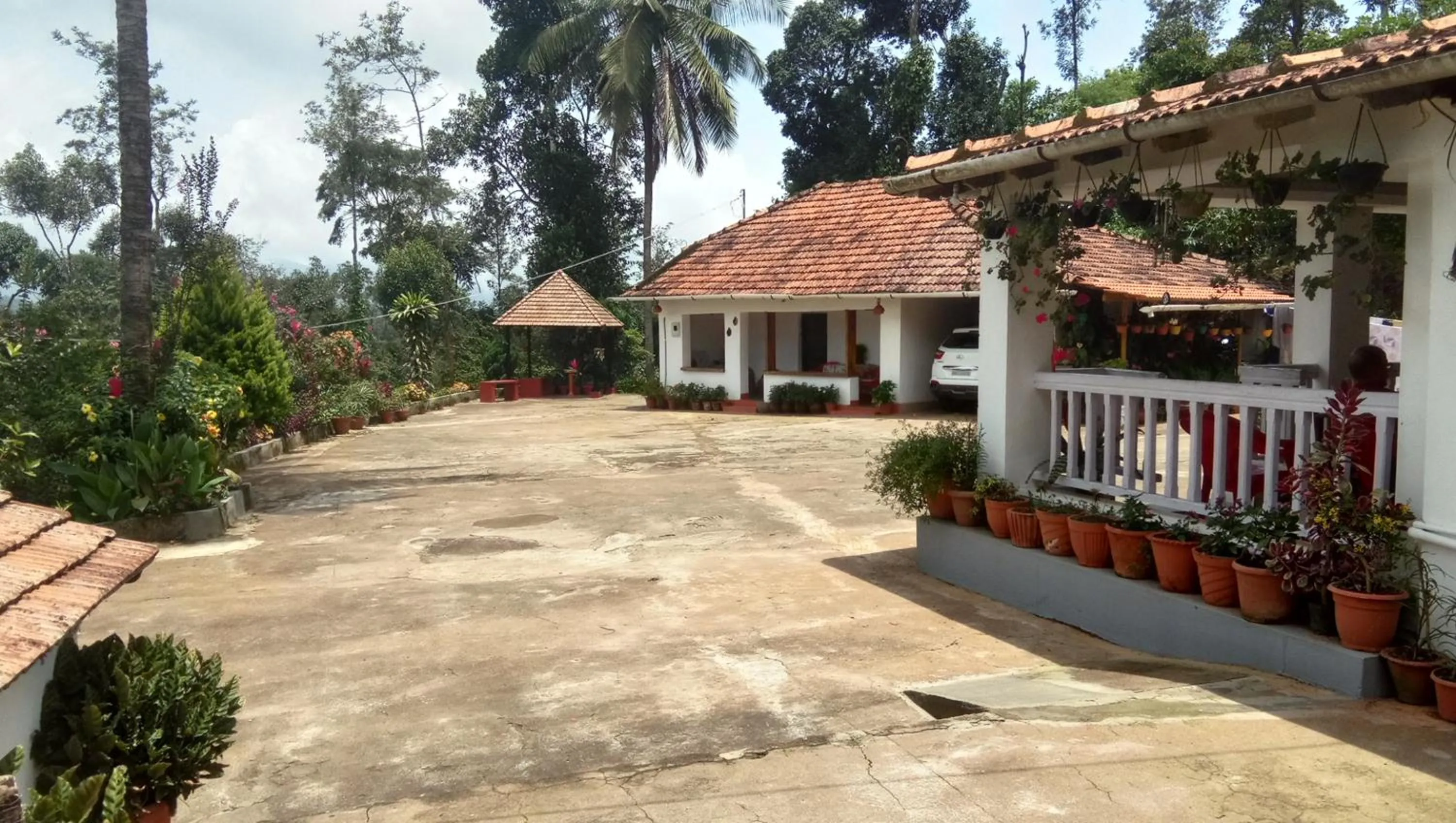 The Blue Mountains Estate Stay