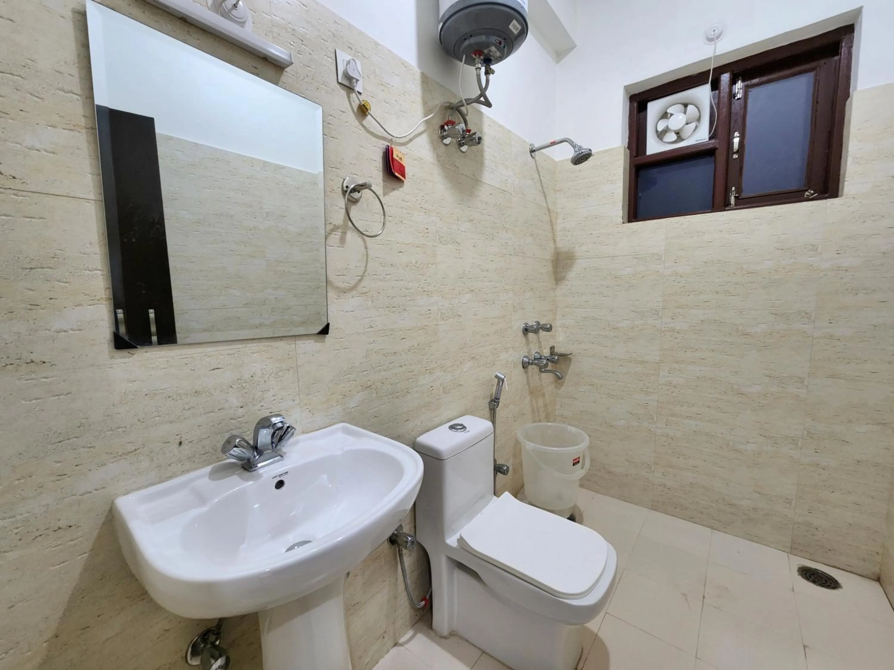 Bathroom in Dorjee House Bir