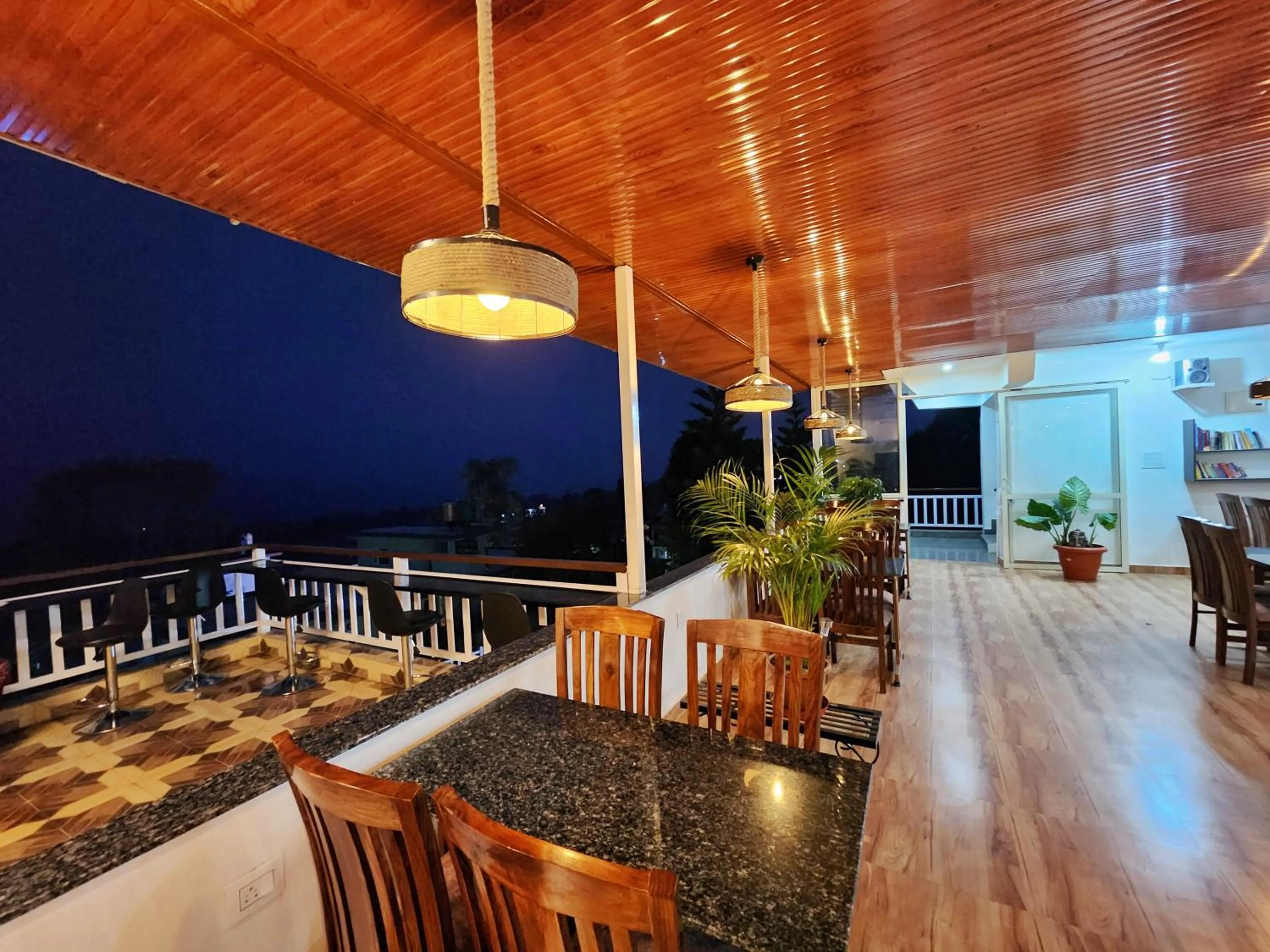 Night in Dorjee House Bir