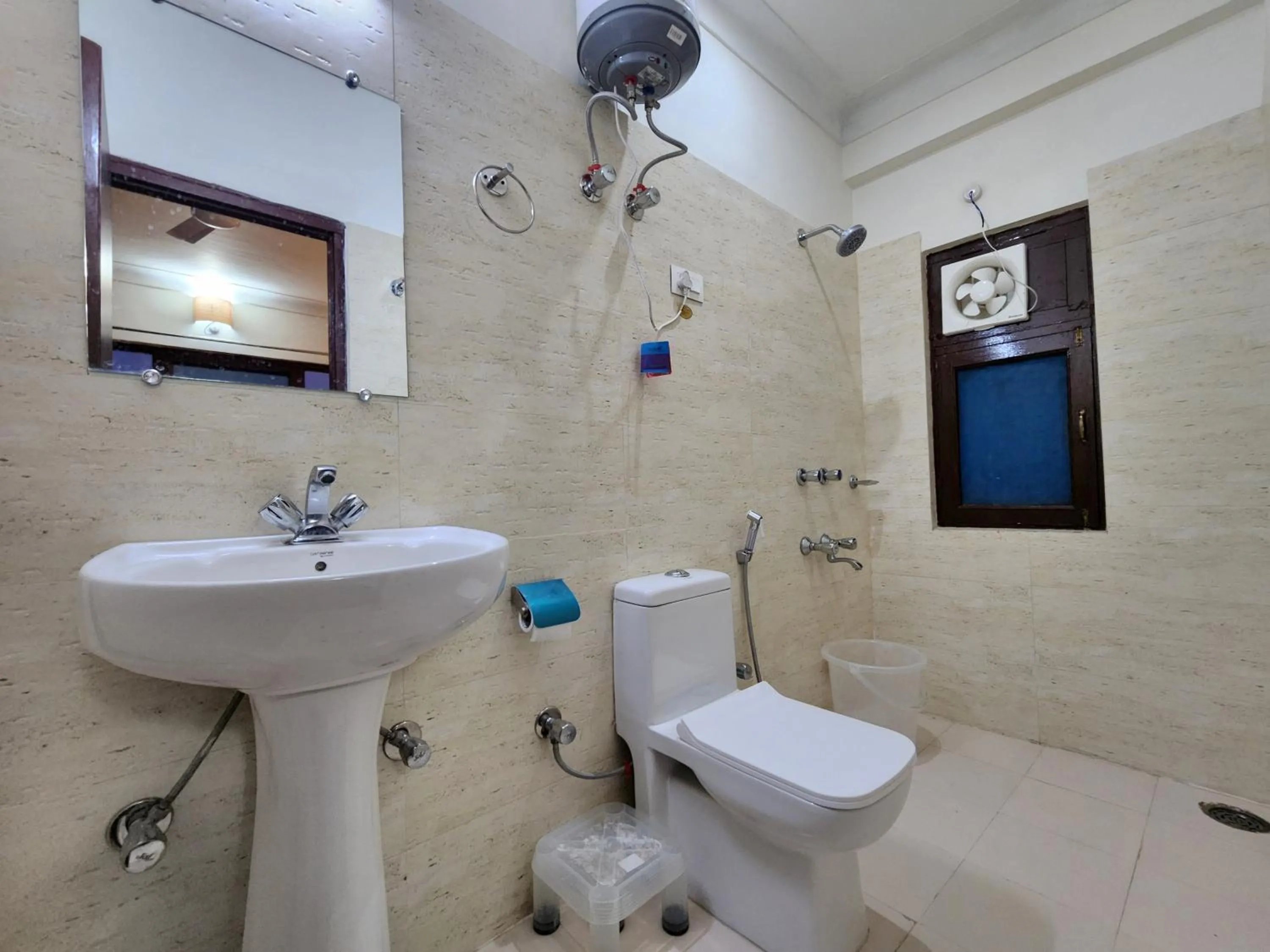 Bathroom in Dorjee House Bir