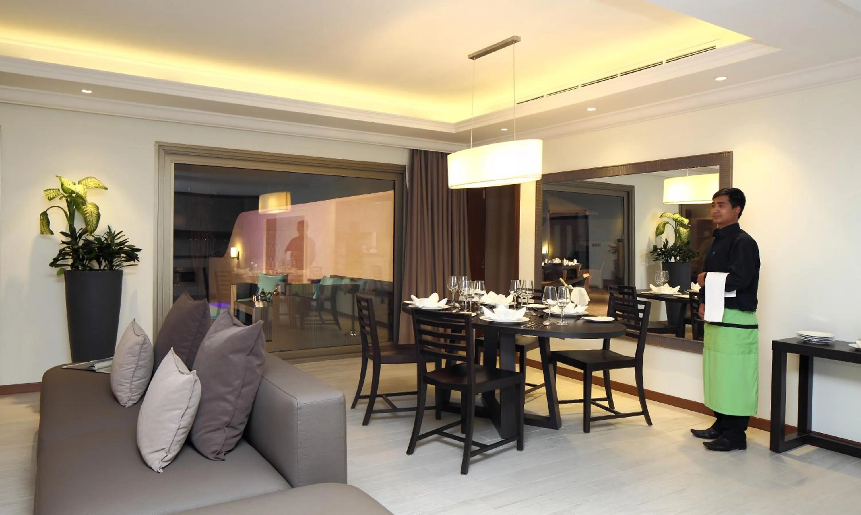 Dining area in Dana Beach Resort