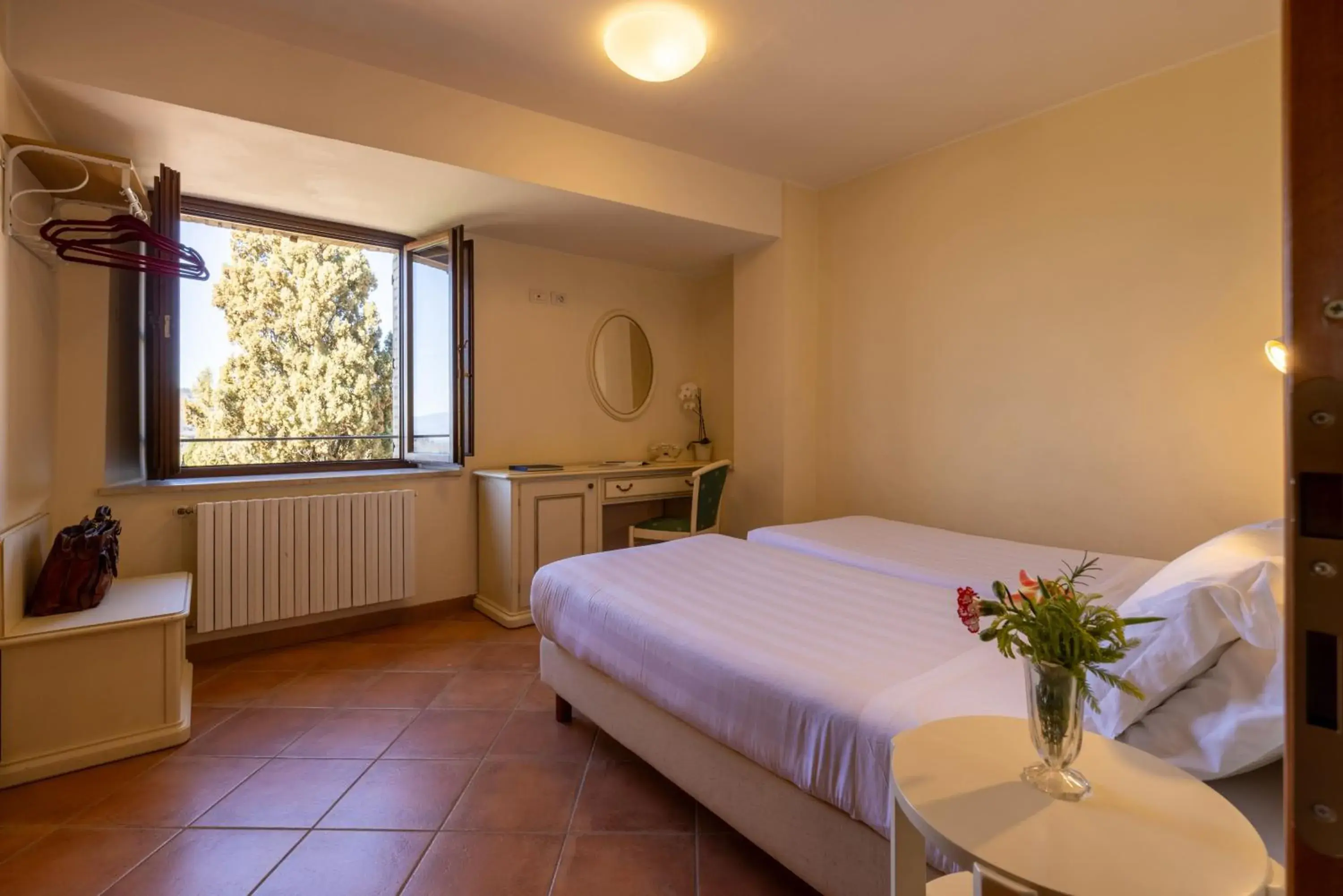 Twin Room in Hotel Monastero Sant'Andrea Twin Room in Hotel Monastero Sant'Andrea