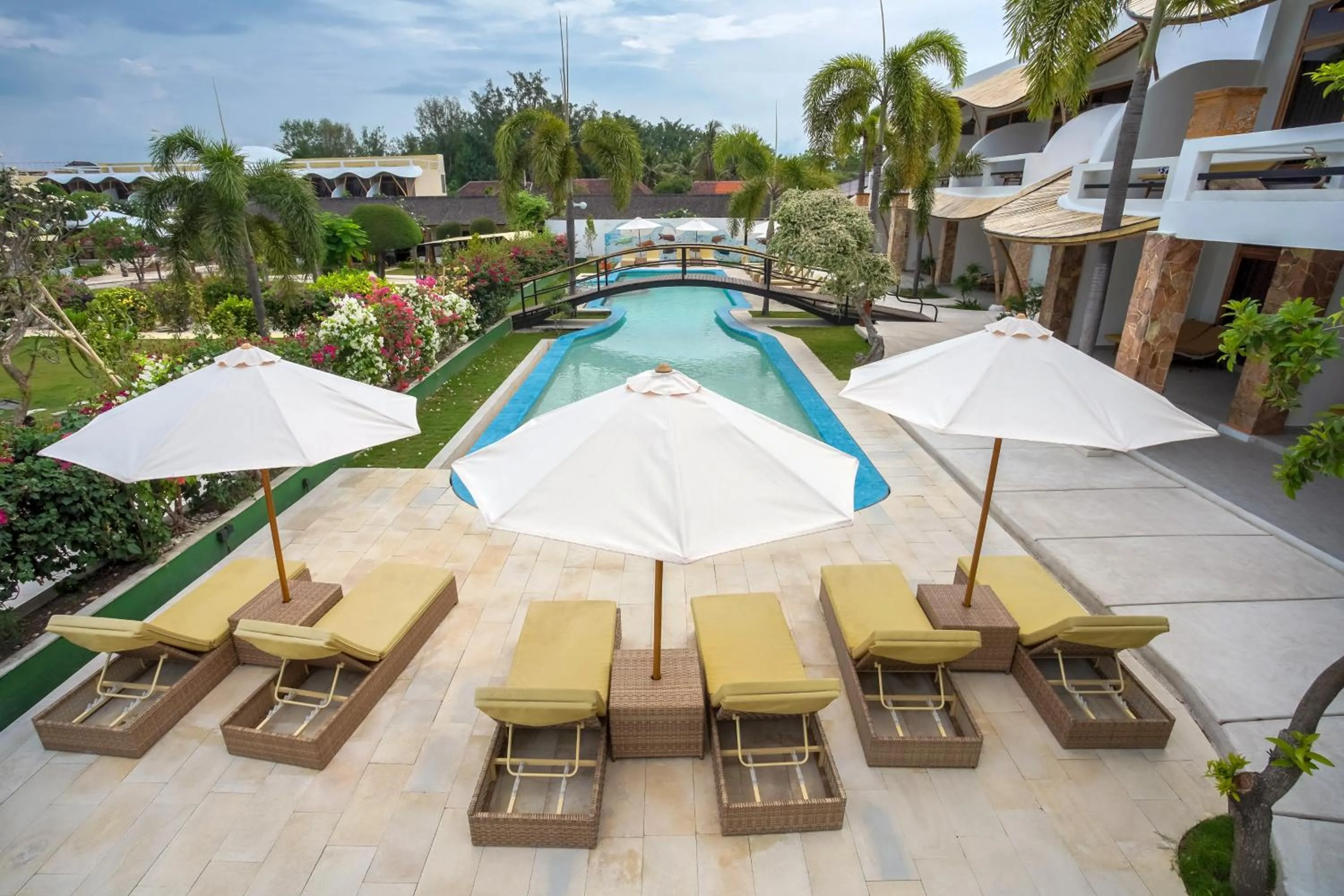 Pool view in Pearl of Trawangan