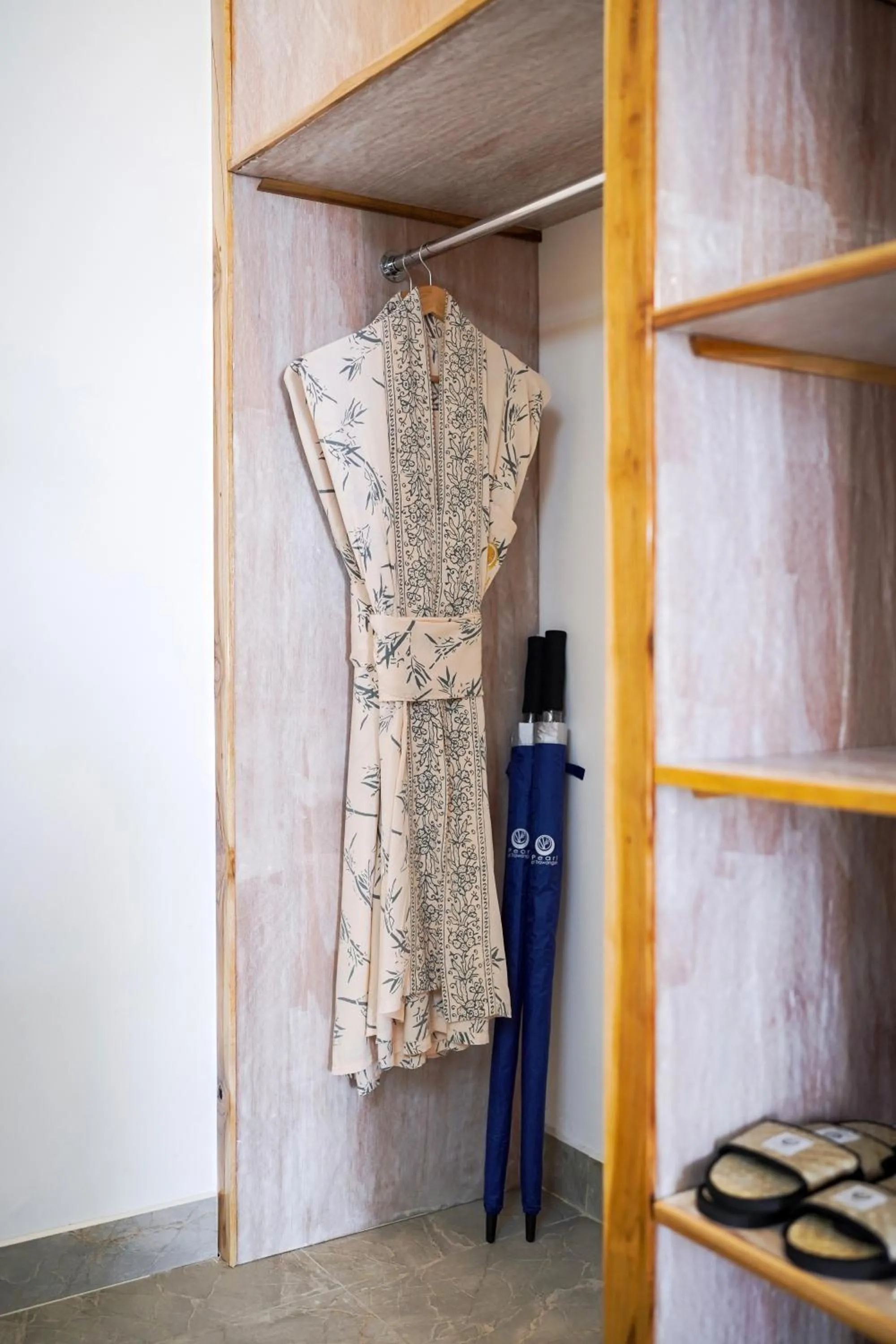 wardrobe in Pearl of Trawangan