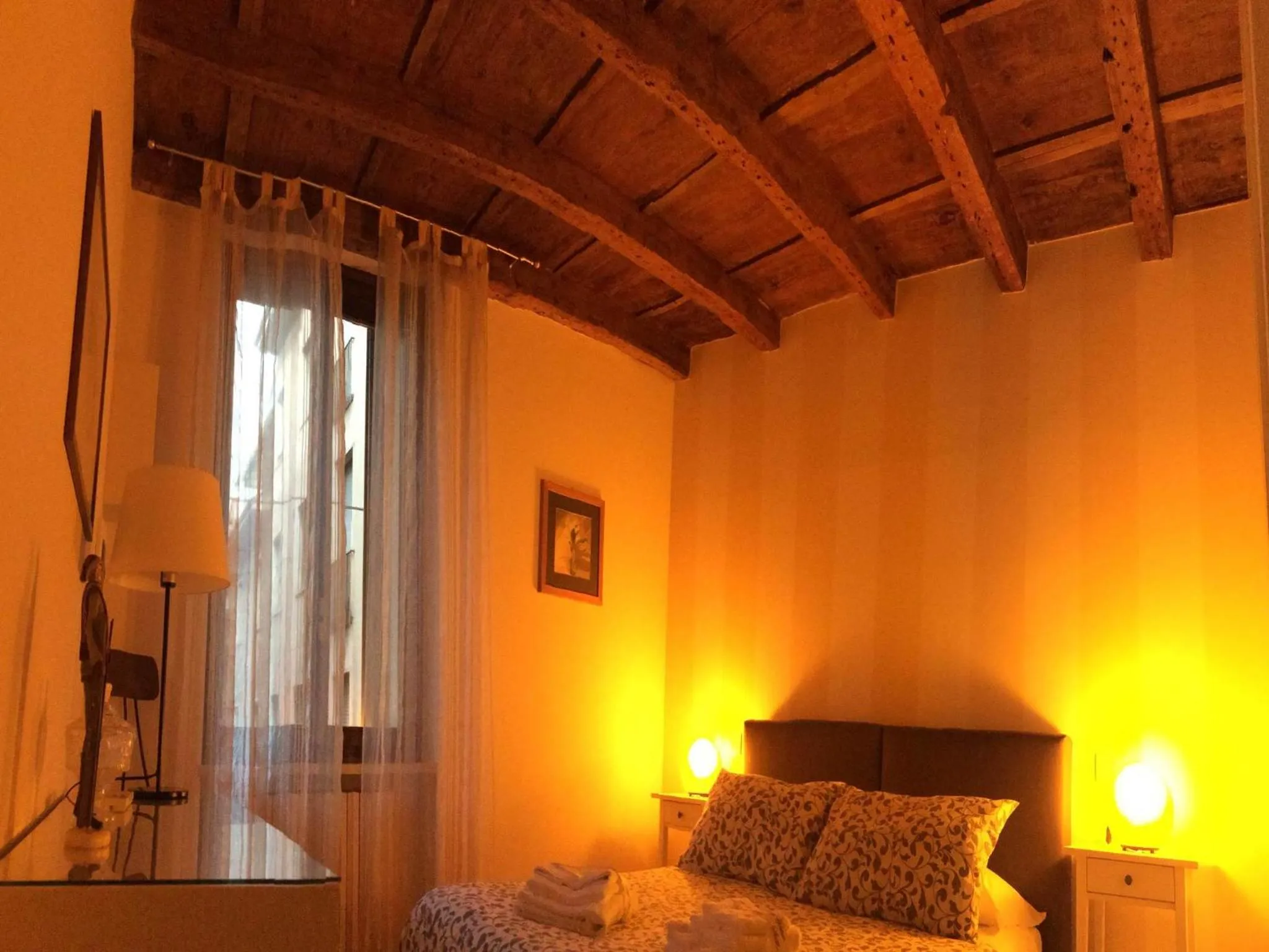 Photo of the whole room, Bed in Stella Luxury Home