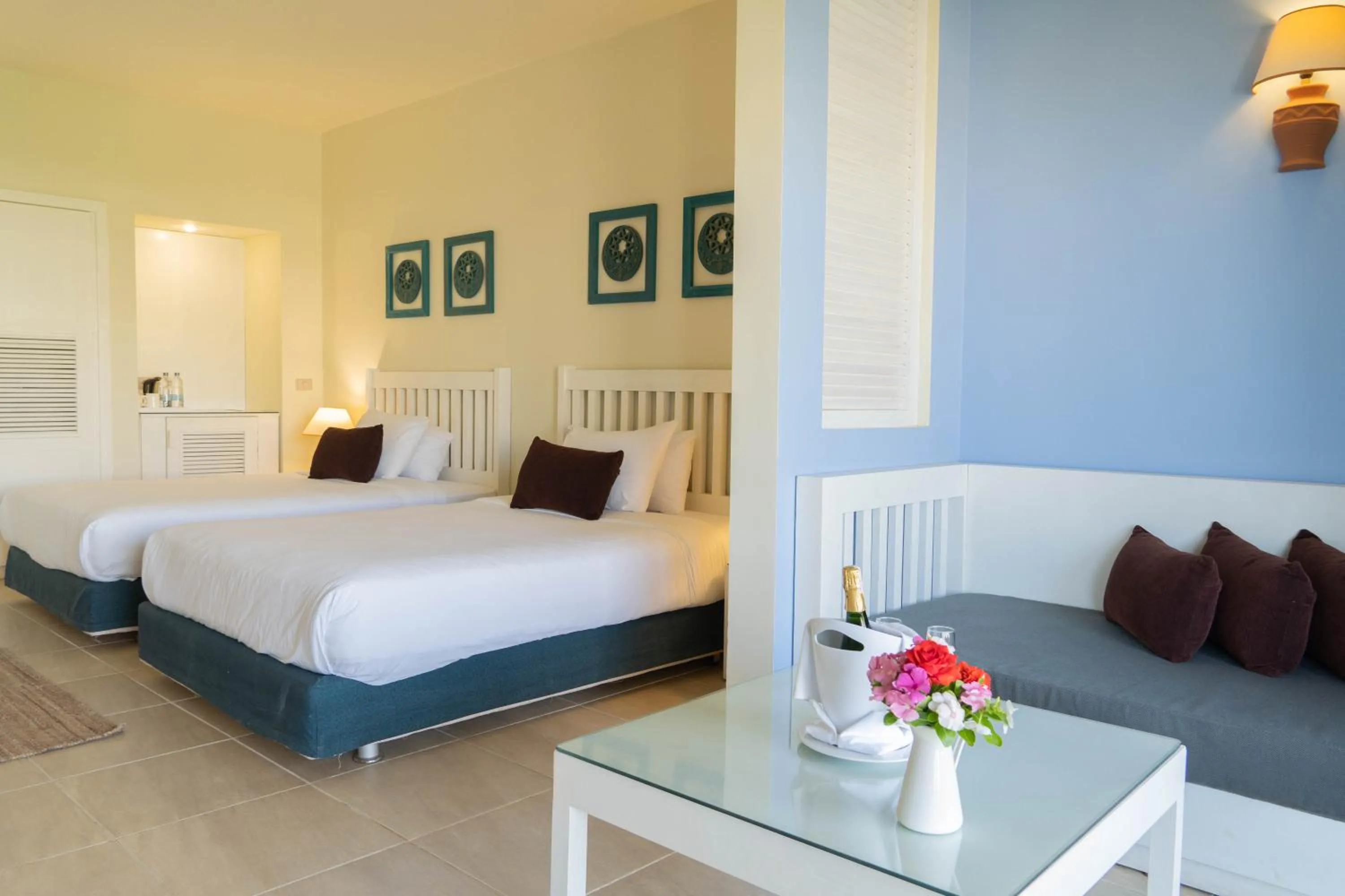 Bedroom, Bed in Caesar Bay Resort