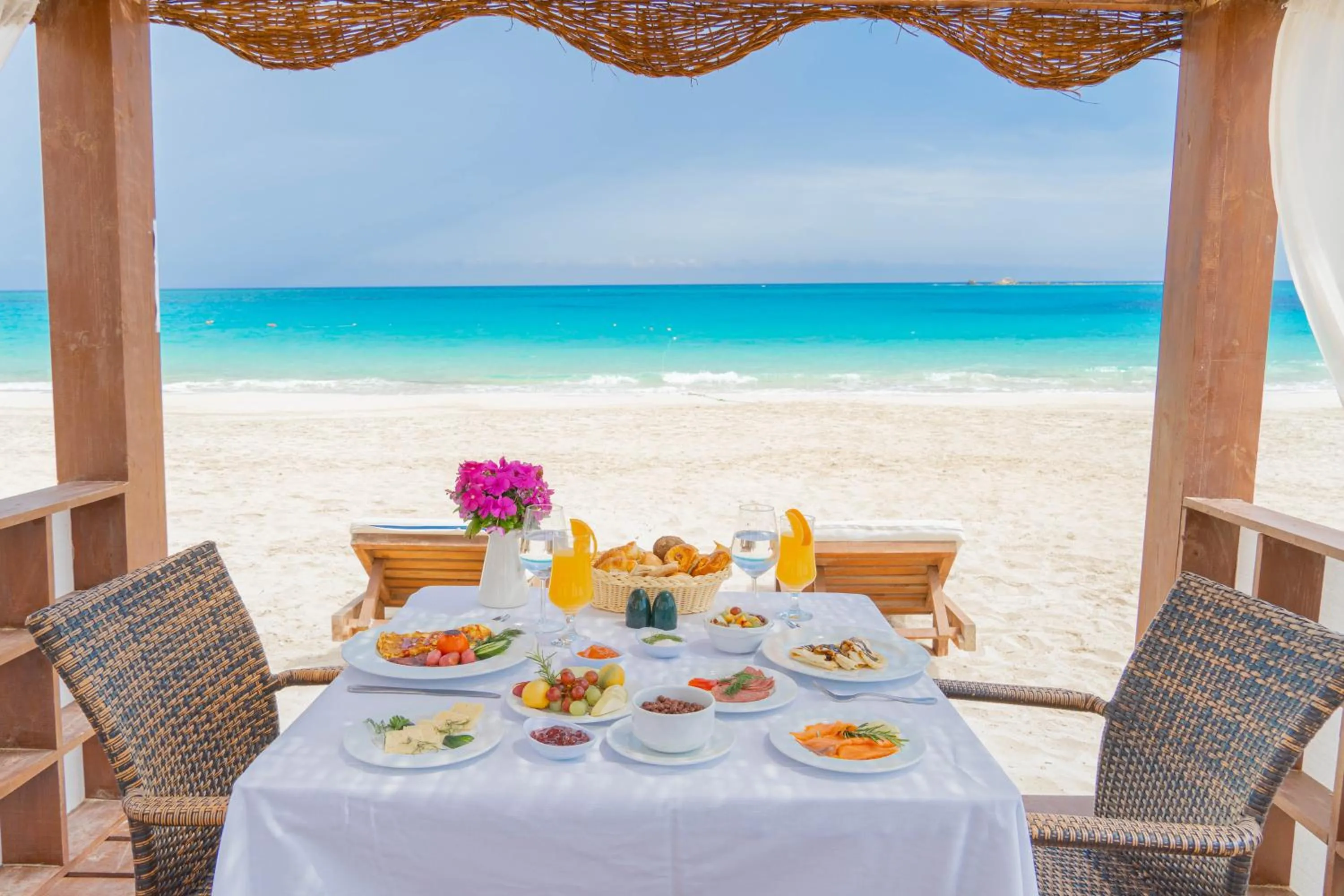 Breakfast in Caesar Bay Resort