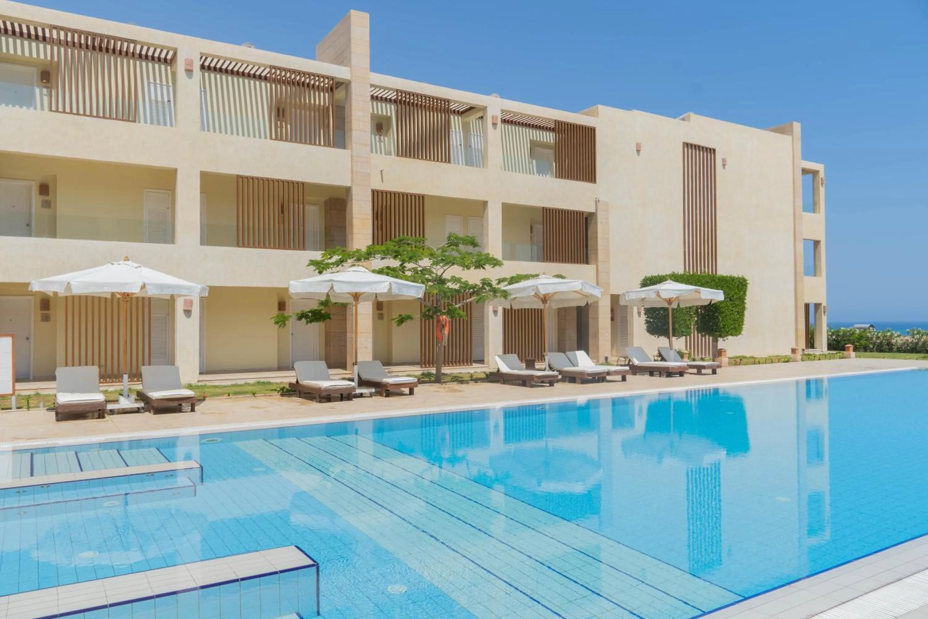 Swimming pool in Caesar Bay Resort