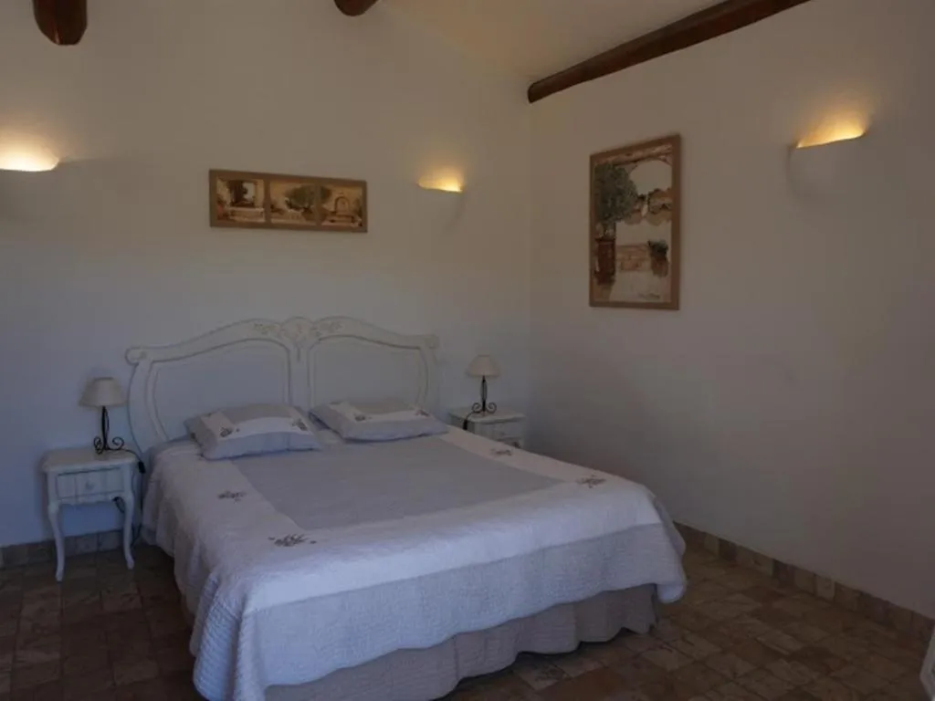 Bedroom, Bed in La Buisse