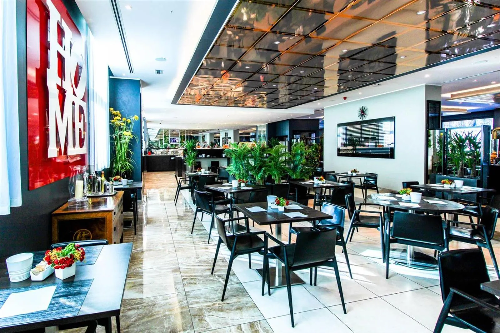 Breakfast in ibis Styles Milano Est Settala