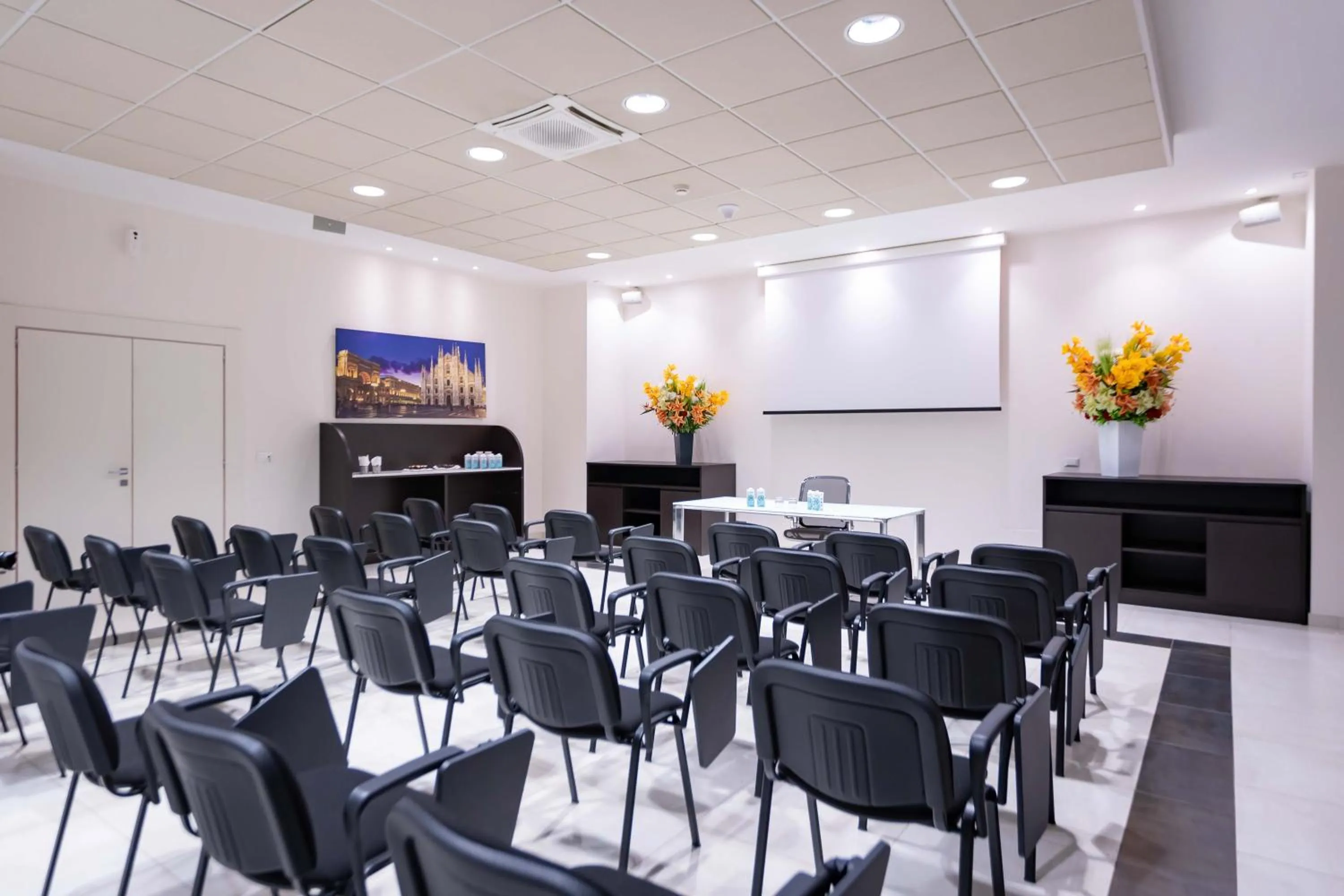 Meeting/conference room in ibis Styles Milano Est Settala