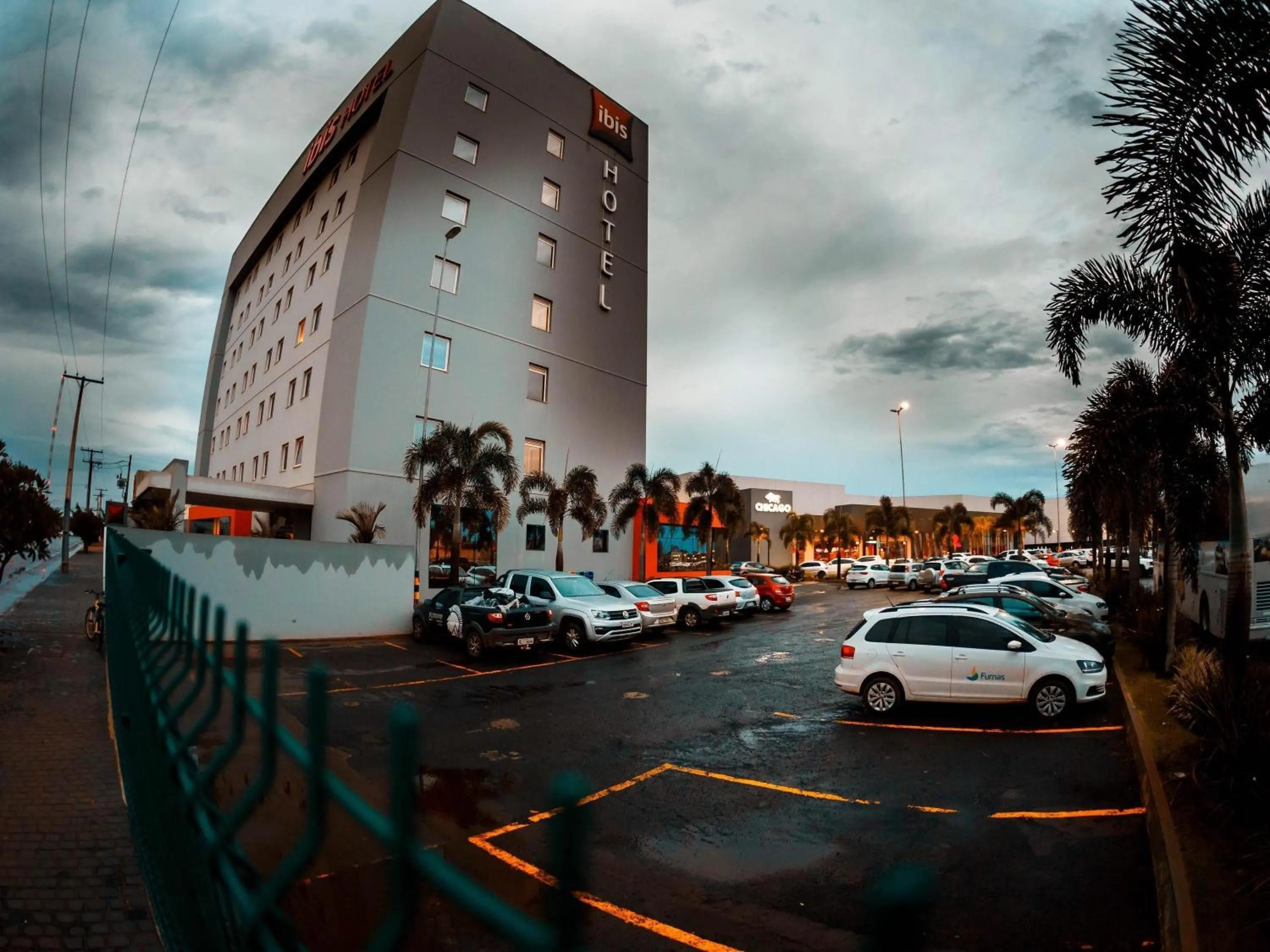 Property building in ibis Jatai