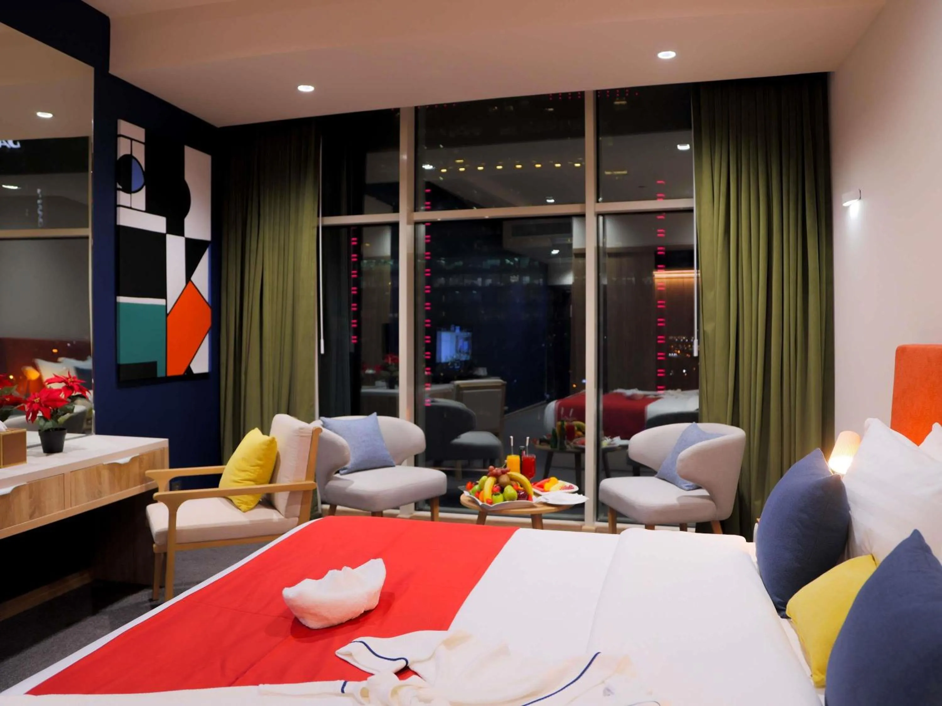 Bedroom, Bed in Novotel Suites Riyadh Centre