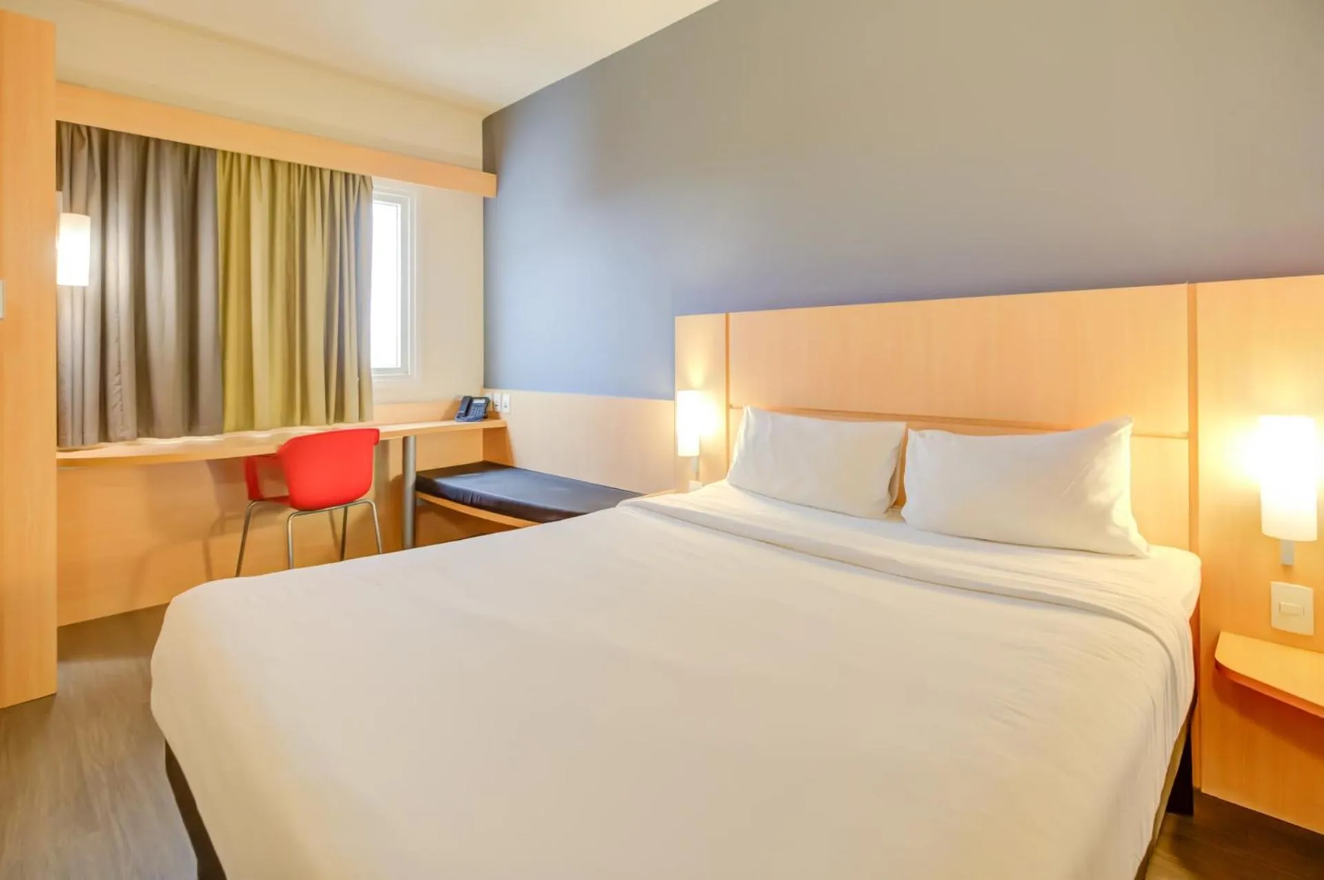 Bed in ibis Rio de Janeiro Nova America