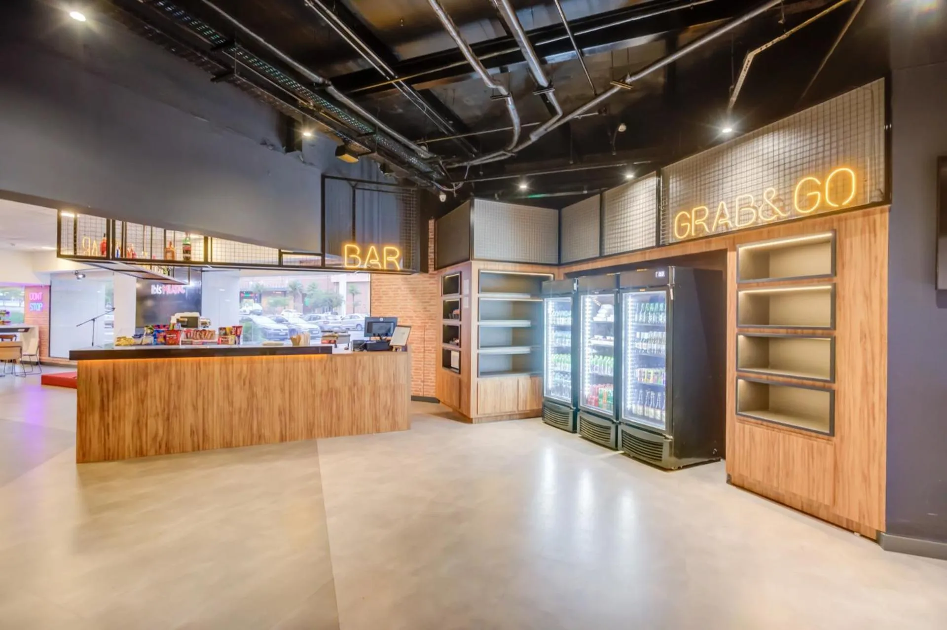 Lounge or bar in ibis Rio de Janeiro Nova America