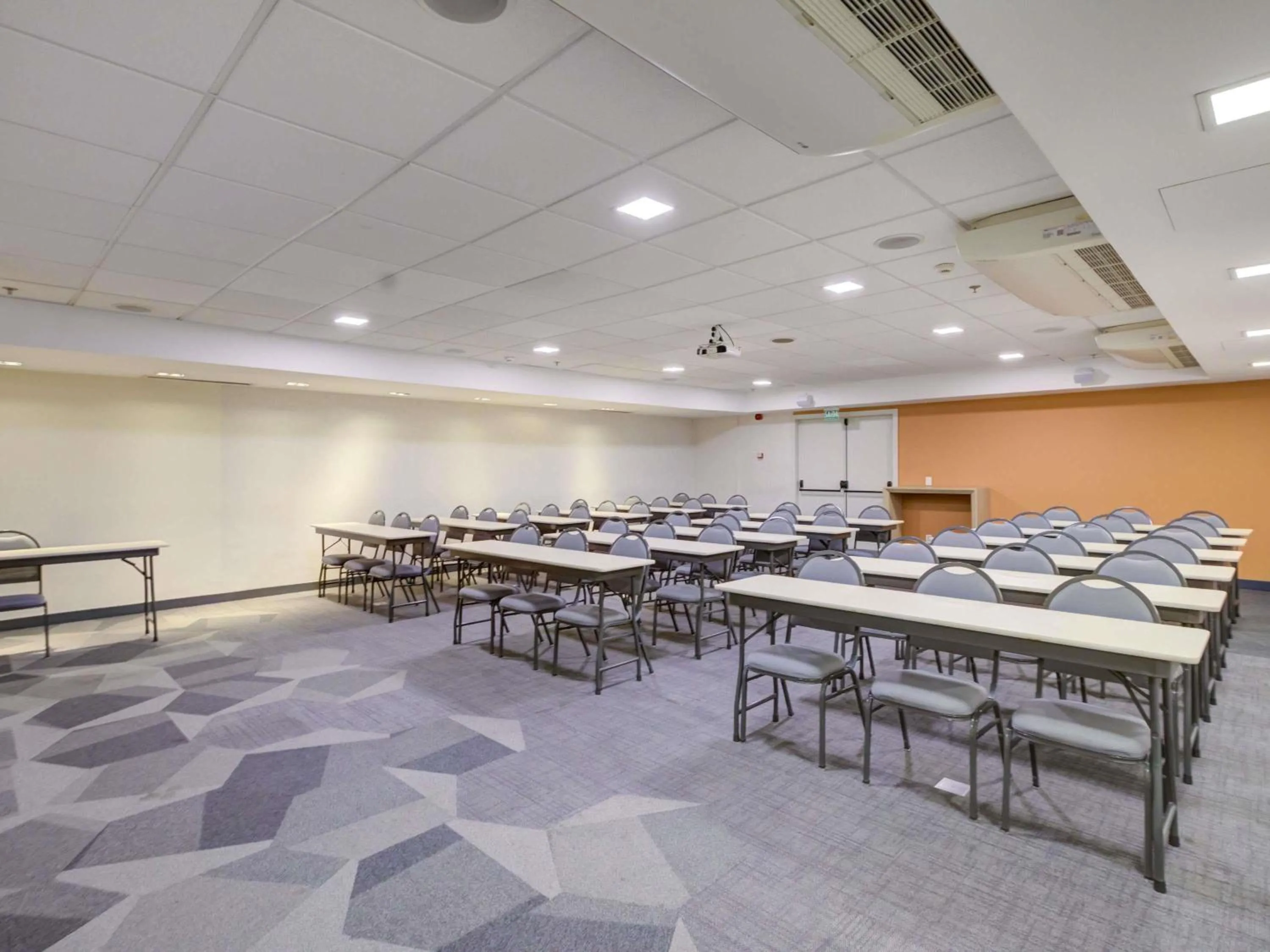 Meeting/conference room in ibis Rio de Janeiro Nova America