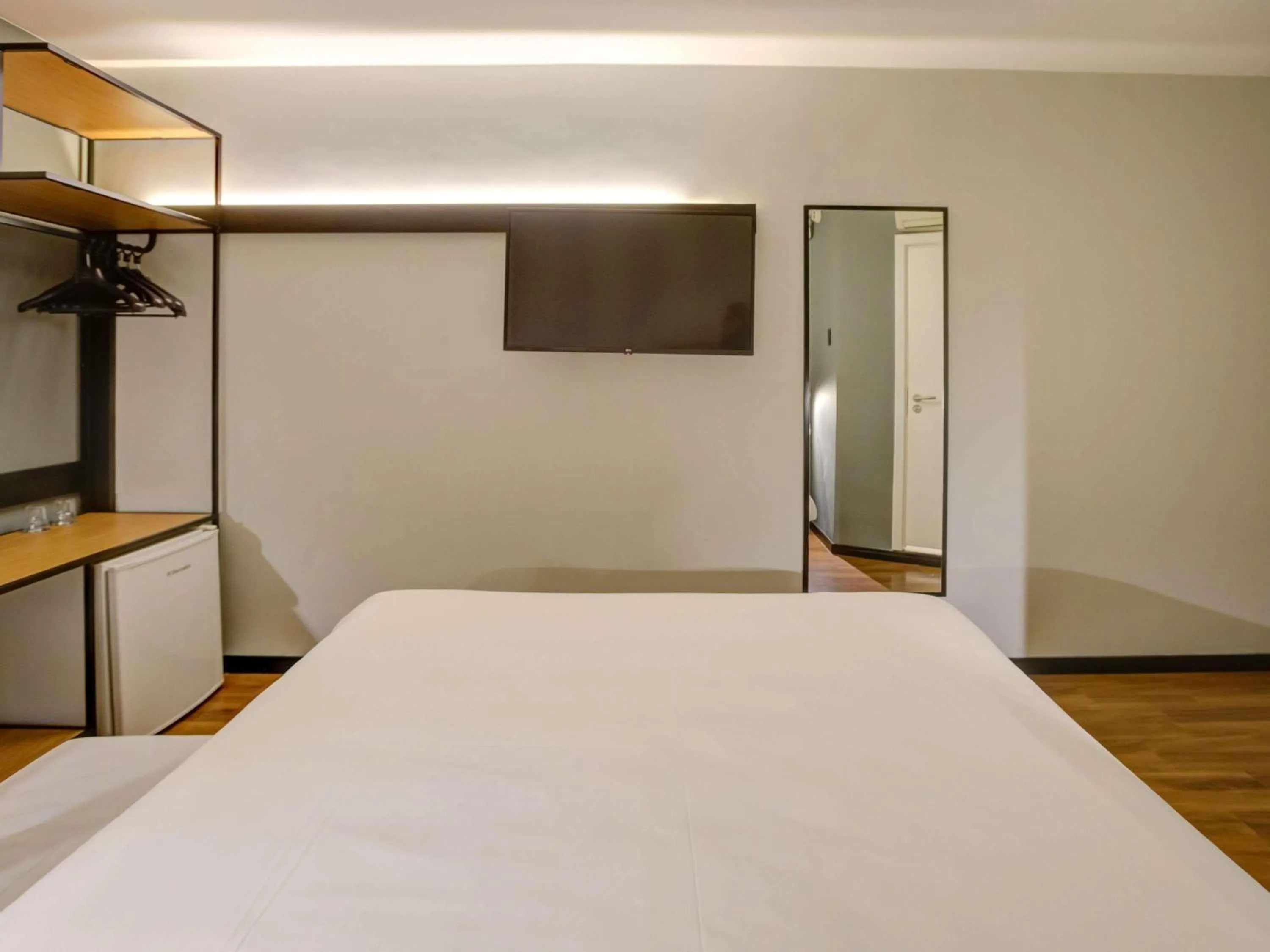 Bedroom, Bed in ibis Rio de Janeiro Nova America