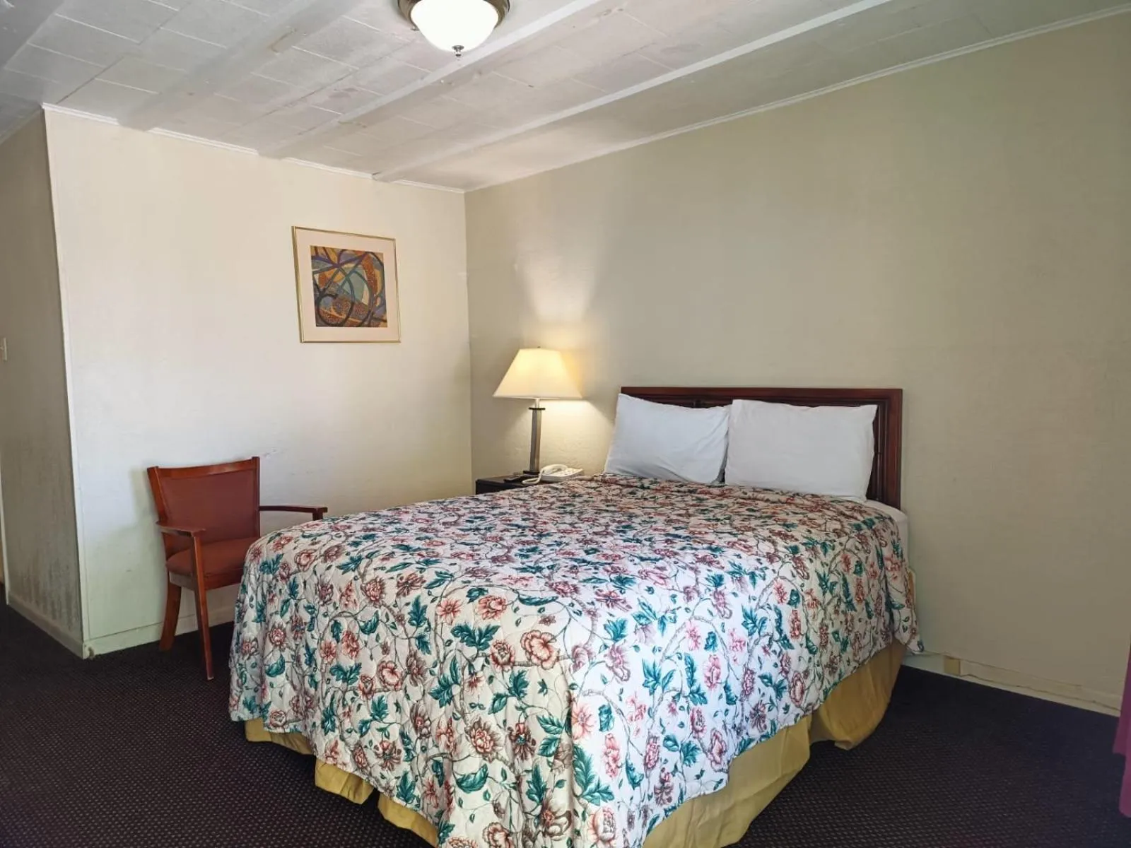 Bedroom in Triangle Motel by OYO Mexia Texas