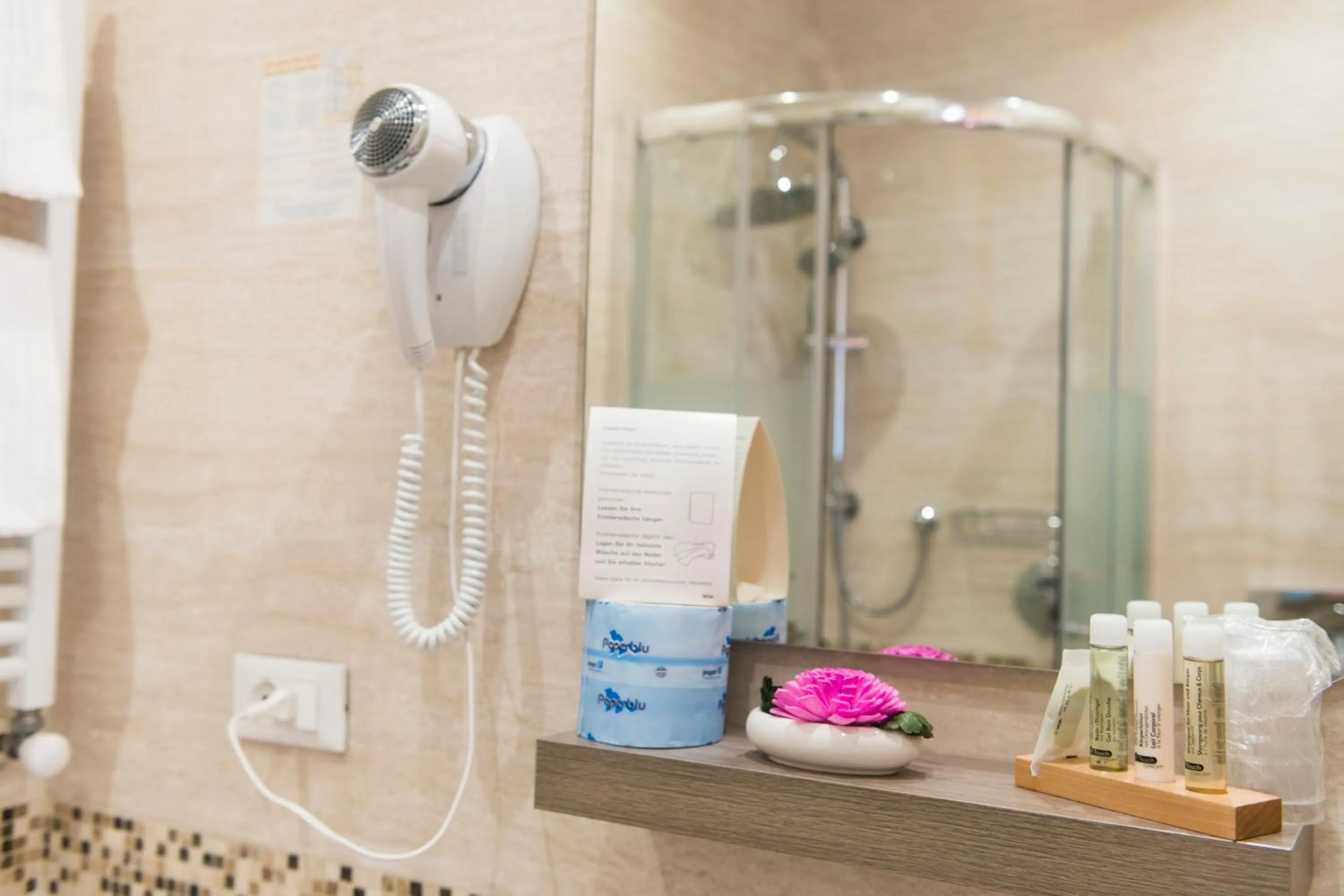 Bathroom in Domus Trevi