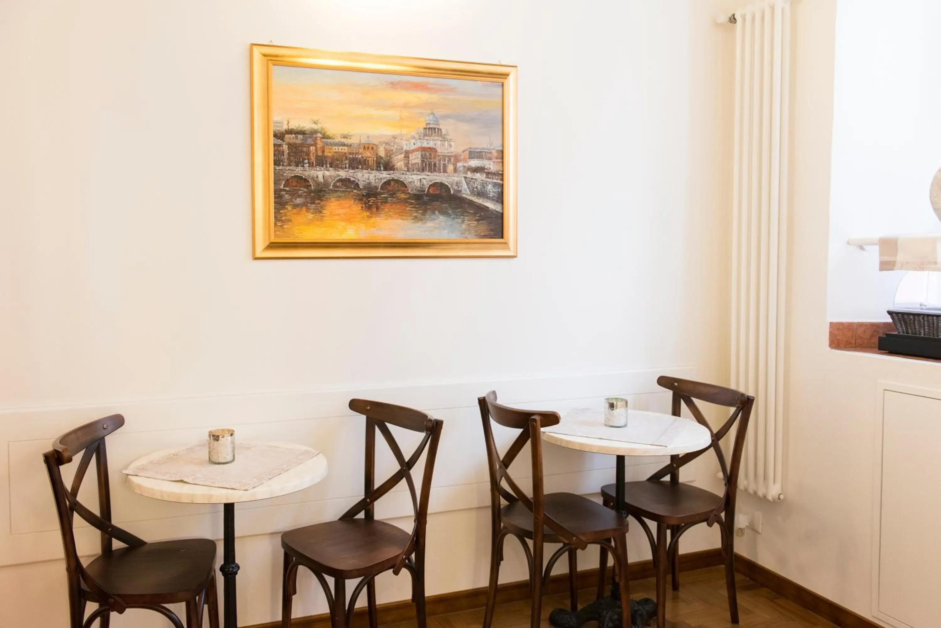 Meals in Domus Trevi