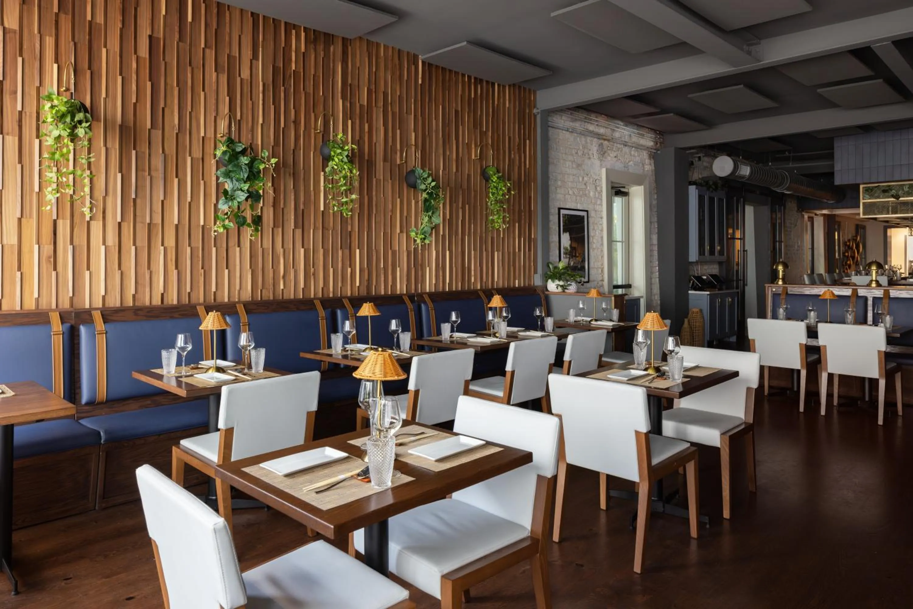 Restaurant/places to eat in Hotel Richemont