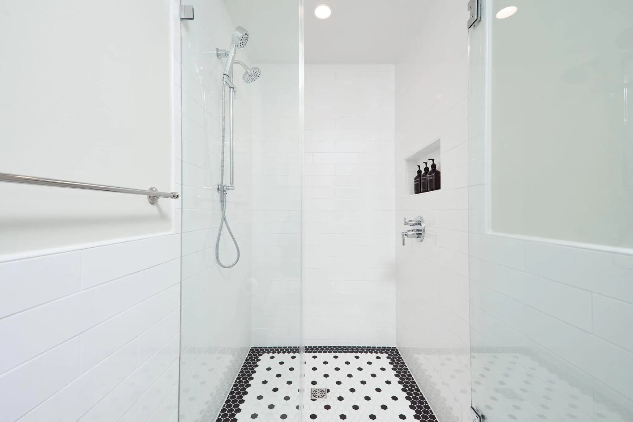 Shower in Hotel Richemont