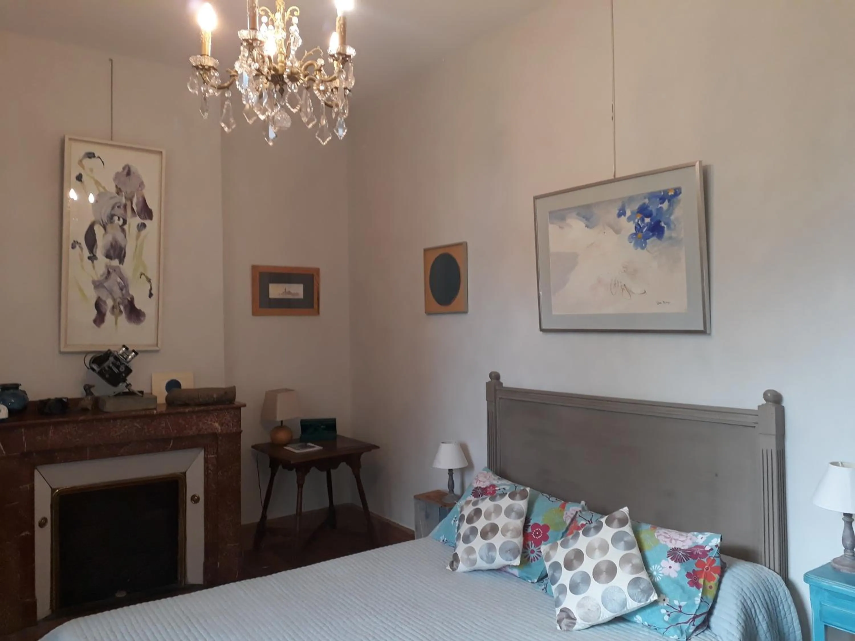 Bed in Chambres Rue De Lorry