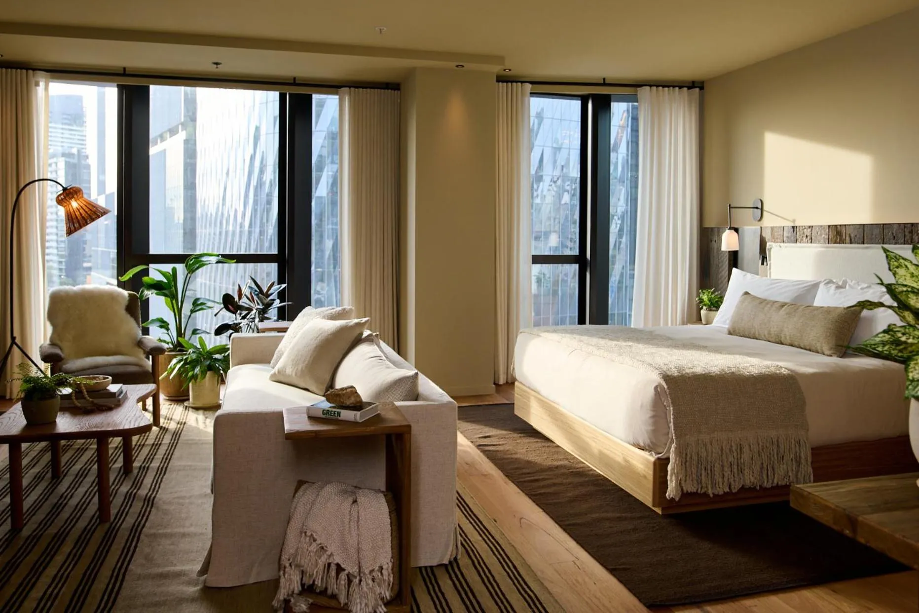 Bedroom, Bed in 1 Hotel Melbourne