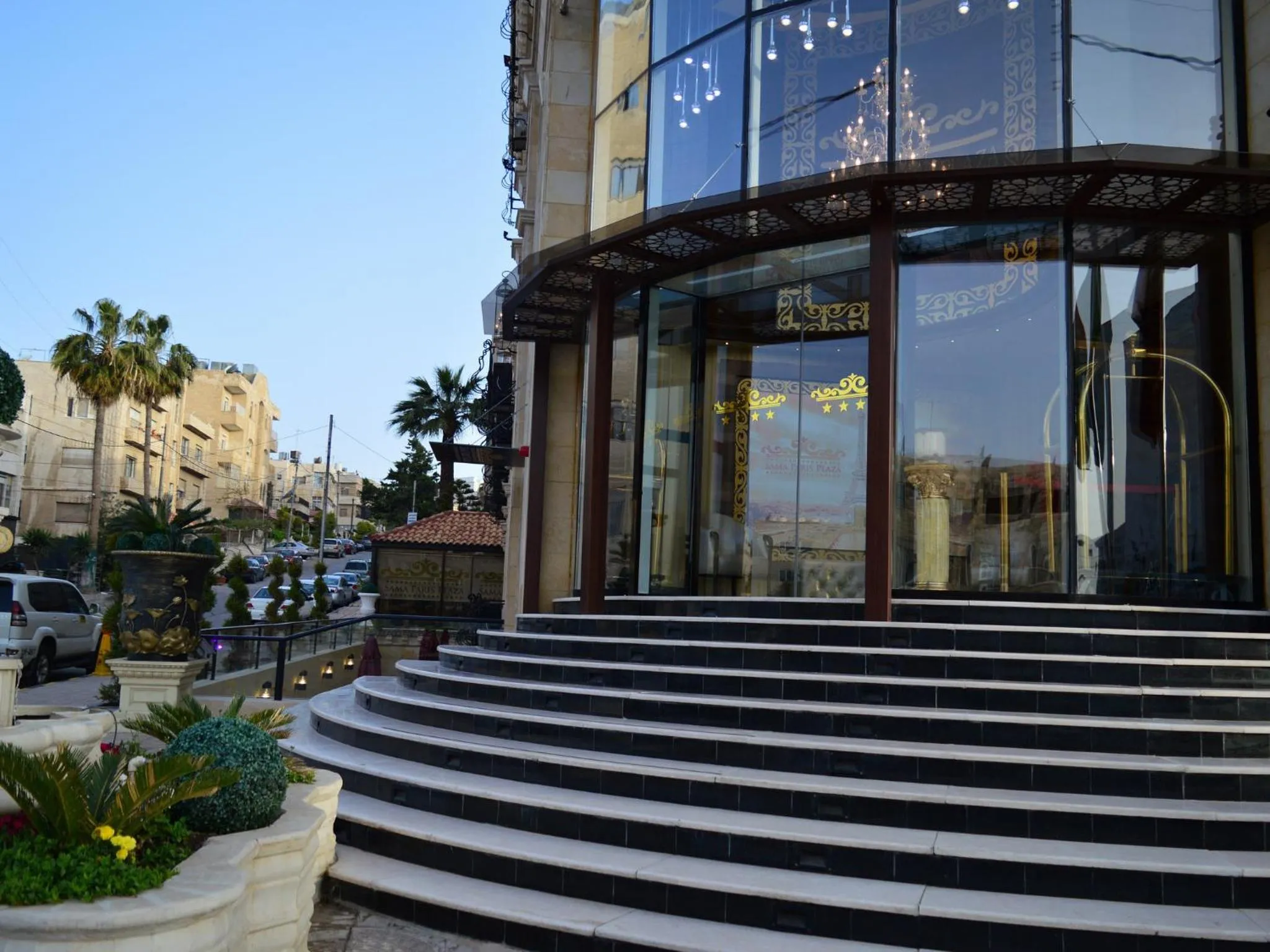 Facade/entrance in Sama Paris Hotel
