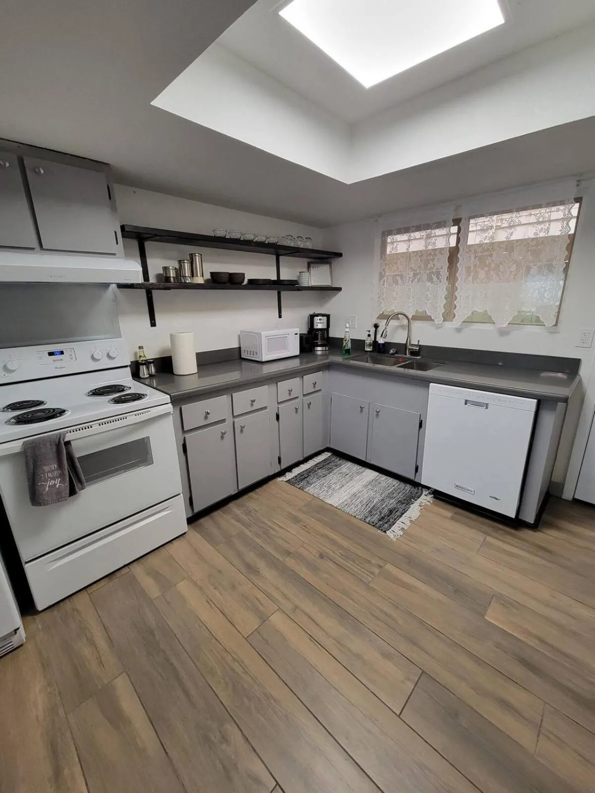 Msg for 5percent off 2Bed1Bath KingQueenBeds NorthPHX