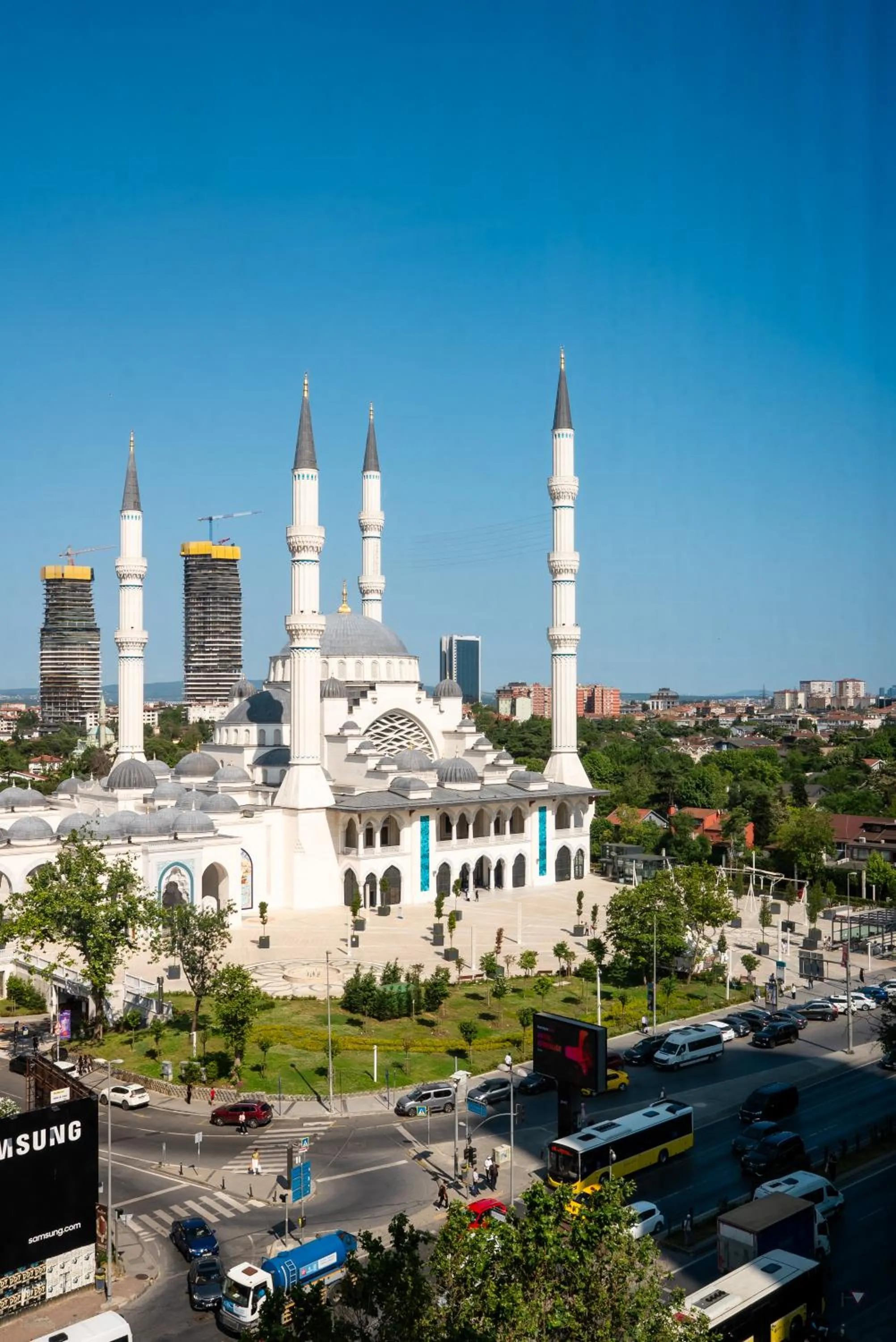 City view in Delta Hotels by Marriott Istanbul Levent