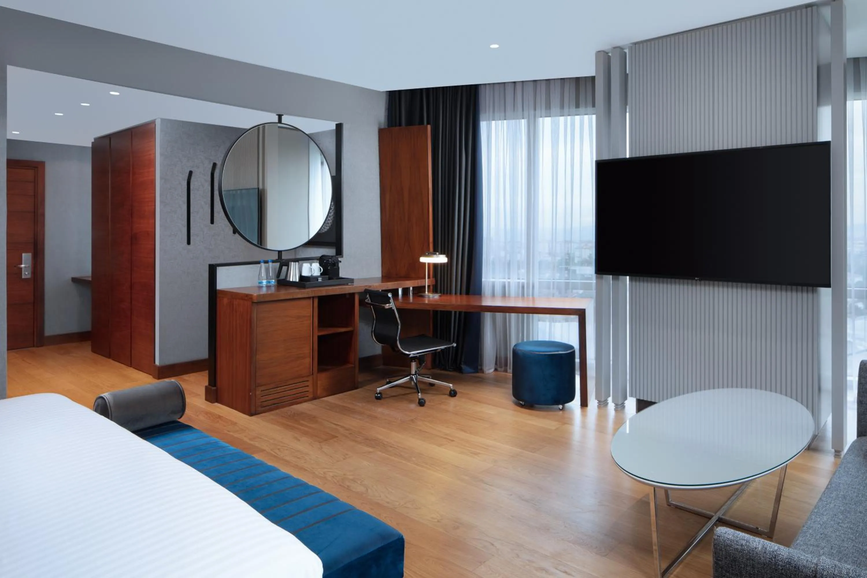 Photo of the whole room, Bed in Delta Hotels by Marriott Istanbul Levent