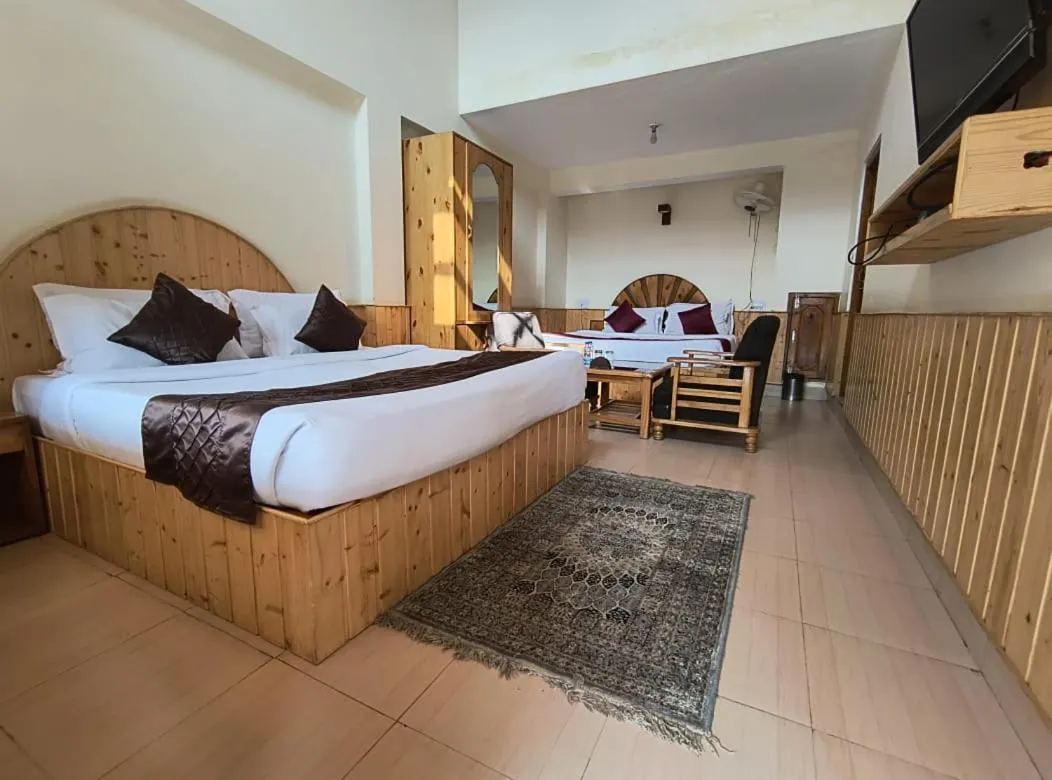 Property building in Hotel Purnima - A Riverside Hotel in Kasol