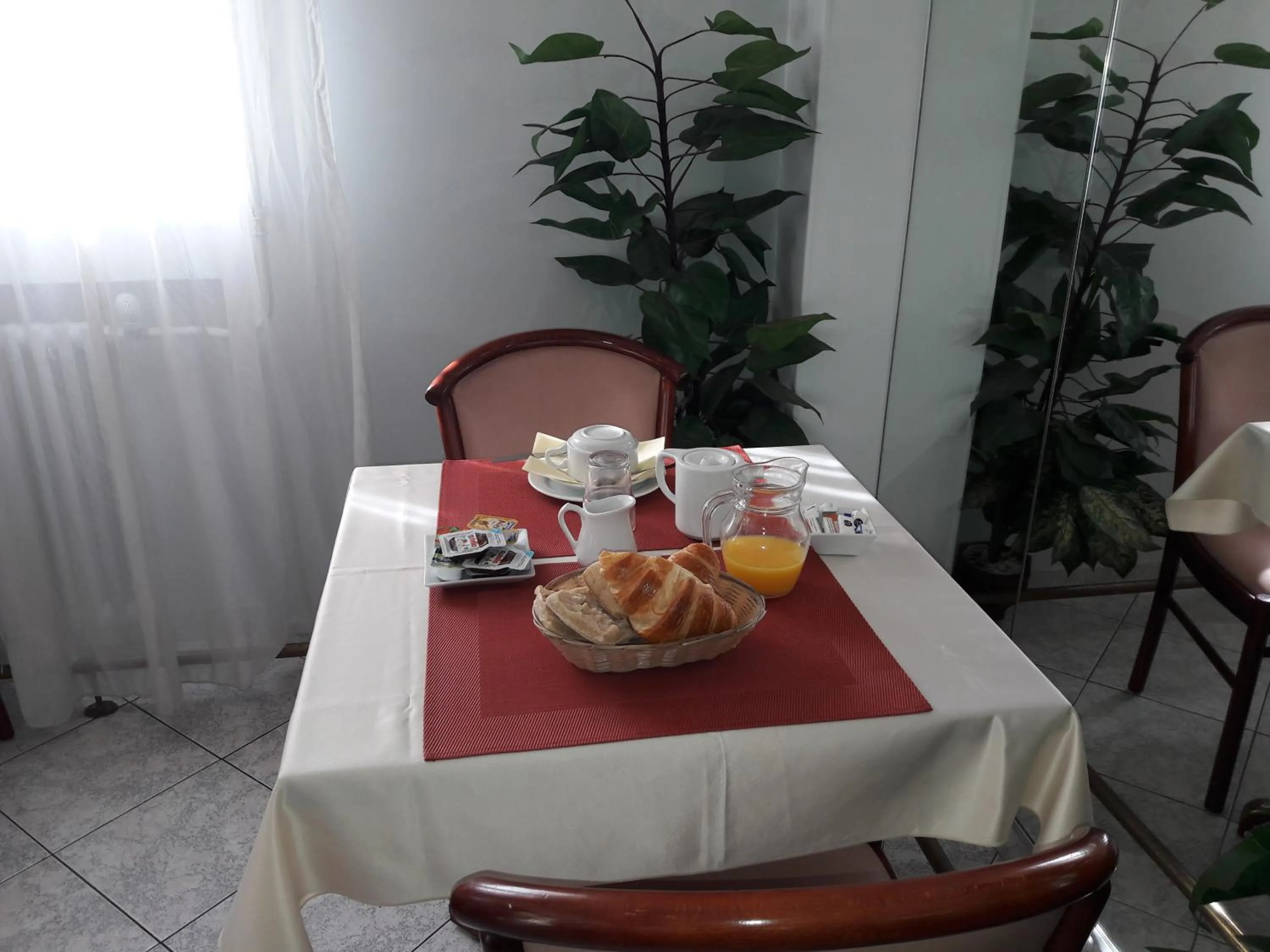 Continental breakfast in Hotel les Troenes