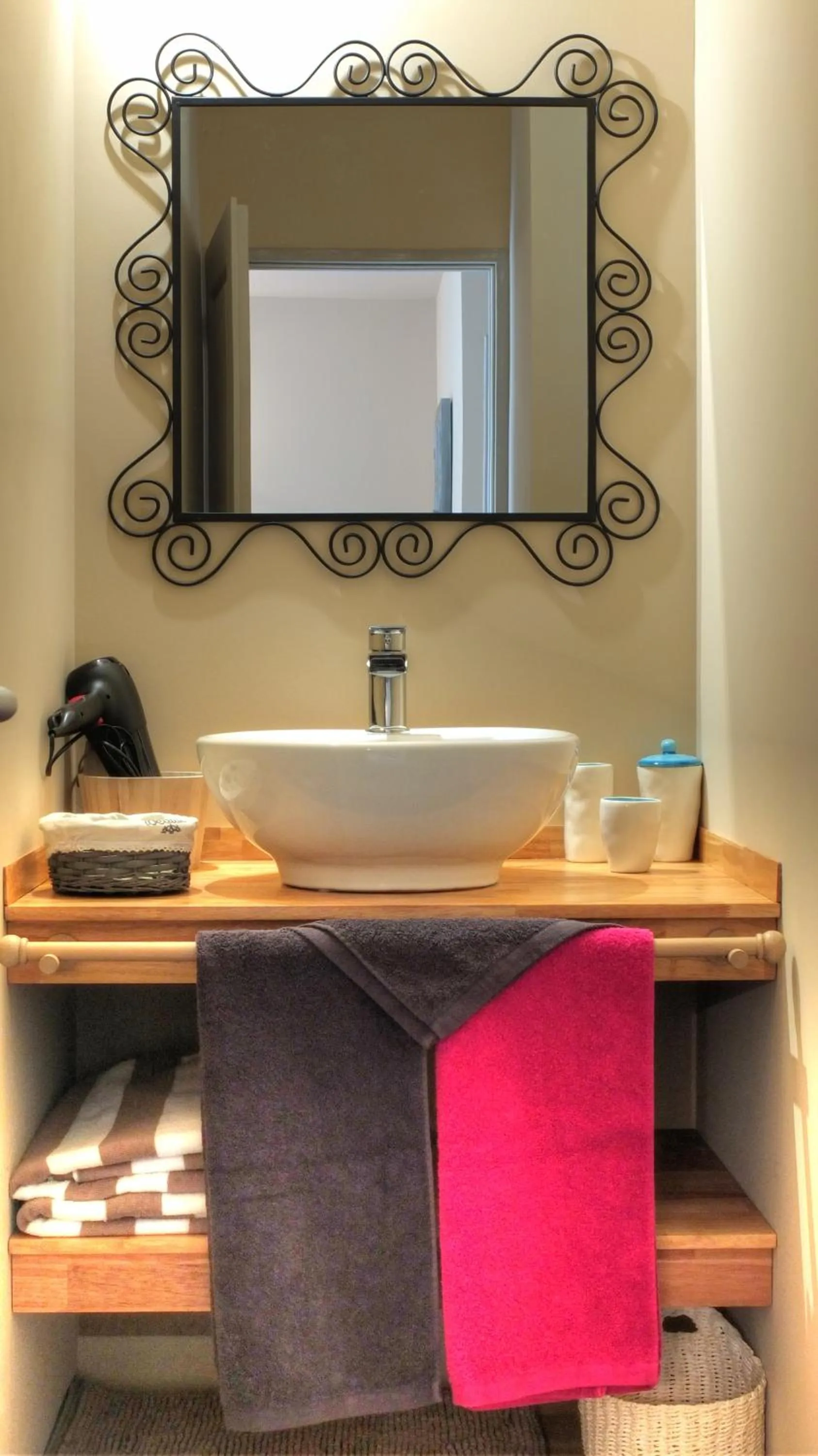 Bathroom in Le Lion D'Or en PERIGORD