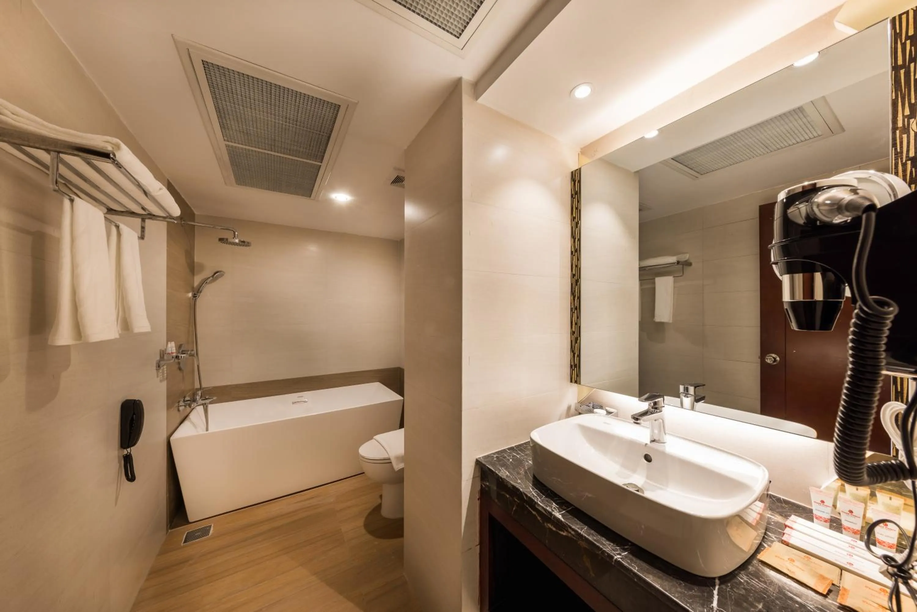 Bathroom in Grand Palace Hotel & Resort Dhaka