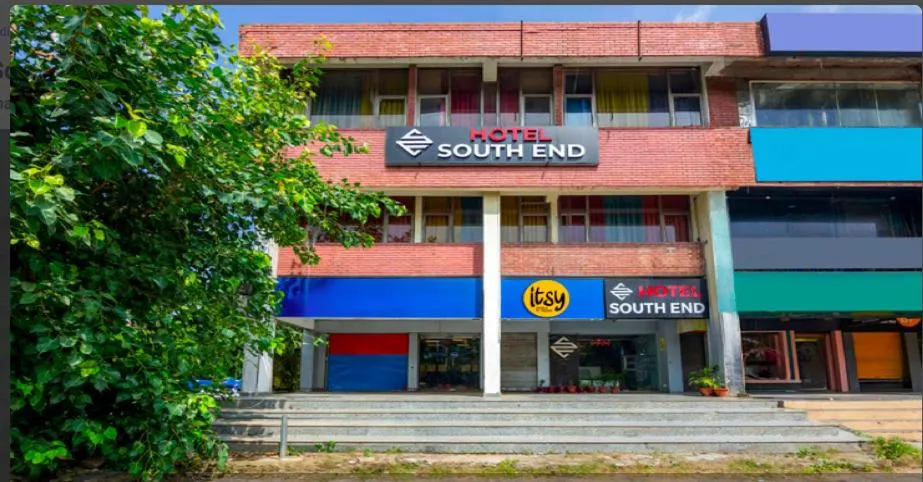 Property building in Hotel SouthEnd